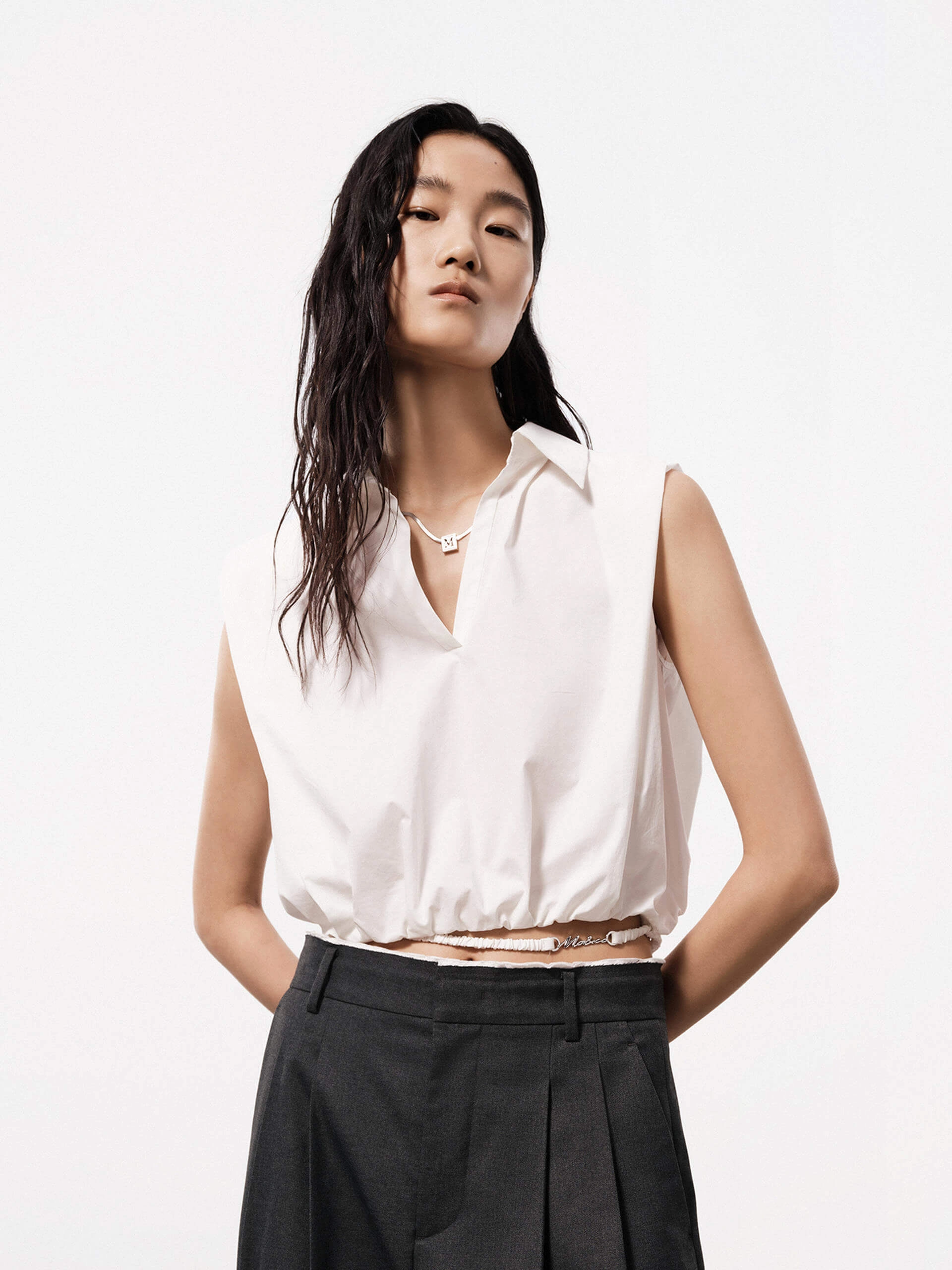 AntiPilling Surface Activewear Top V-neck Cropped Top