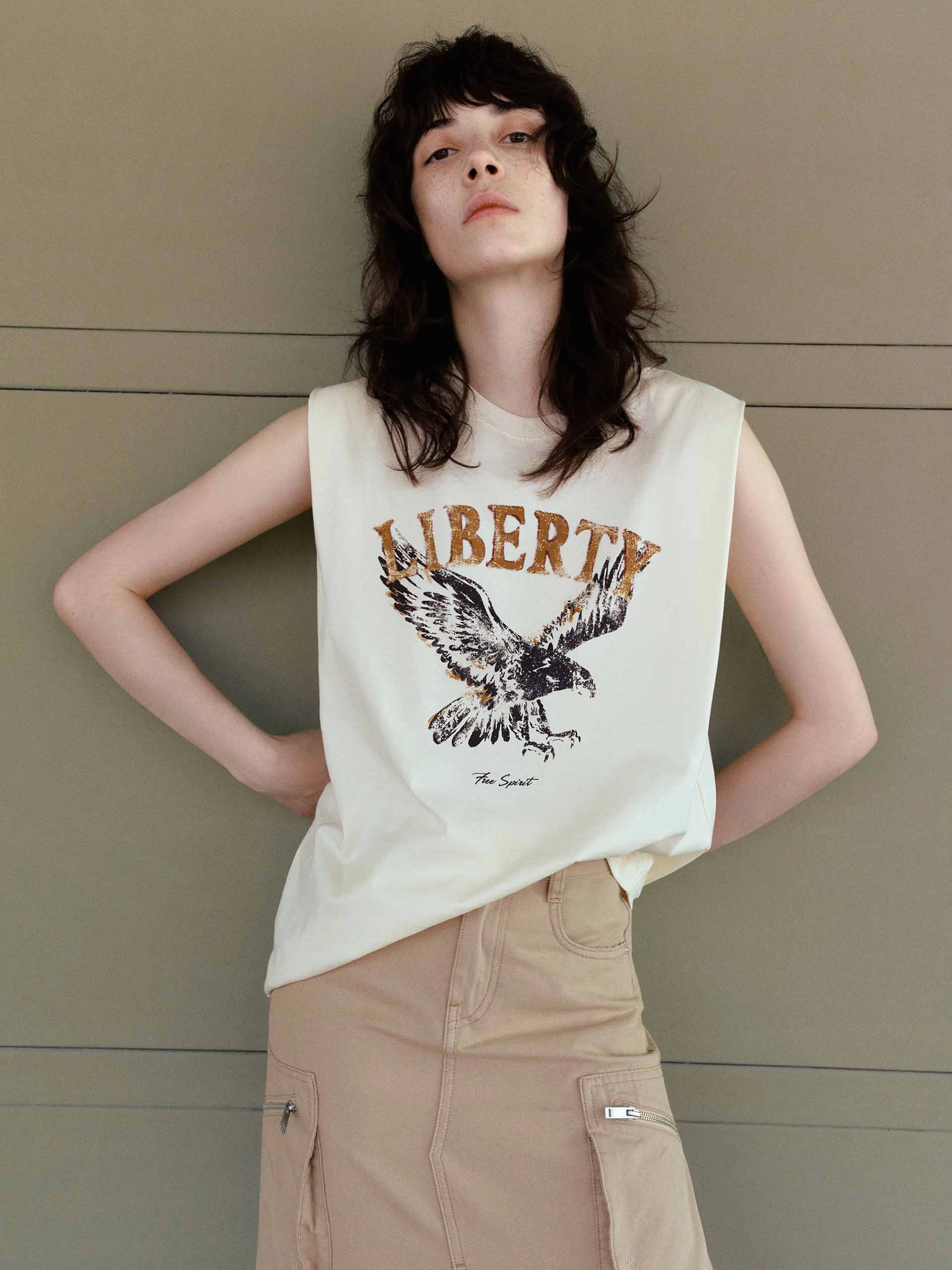 Light and Comfortable UVProtectionFinish Printed Sleeveless T-shirt