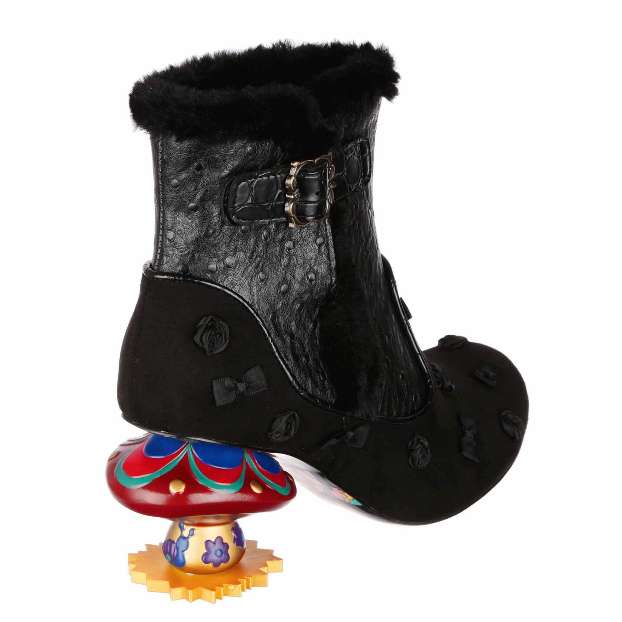 Fashionable Pumps Mushroom Meadow