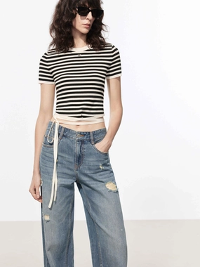 Wrinkle resistant fabric Striped Crewneck Top