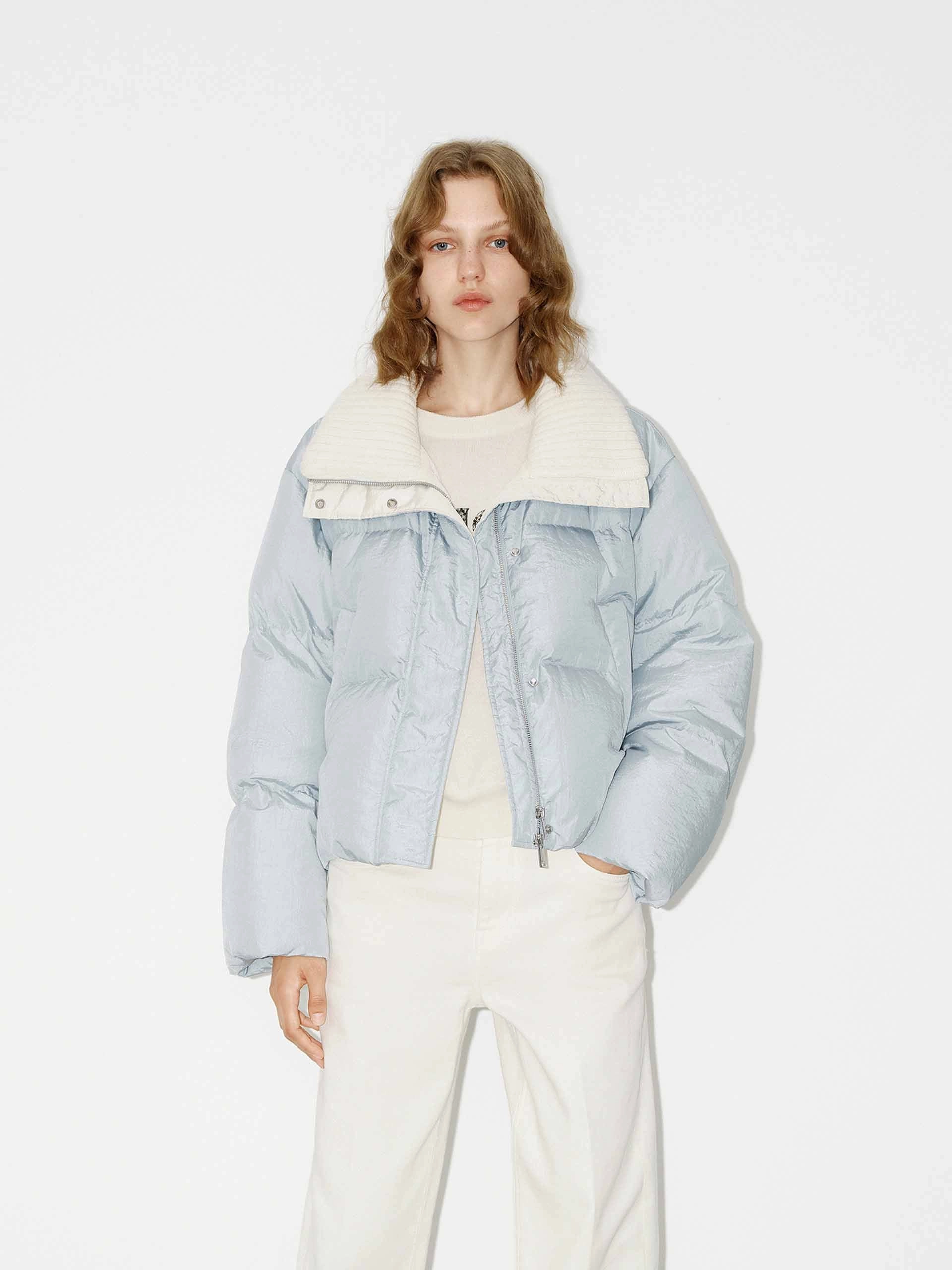 Wool Collar Short Down Jacket Laser Cut Airflow Vents Reinforced Shoulder Padding