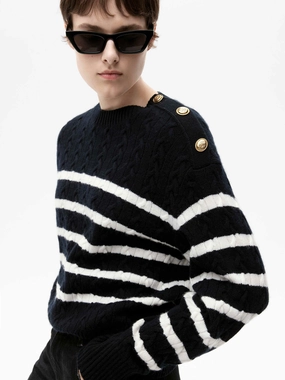 Round Collar Knit Sweater Long Sleeve Tee Winter Wardrobe