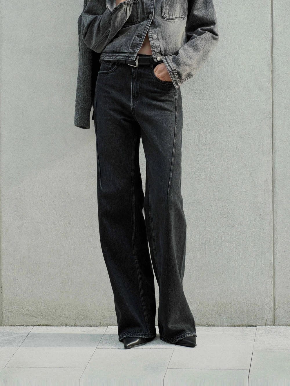 Raw Hem Straight Jeans Outfit Essential