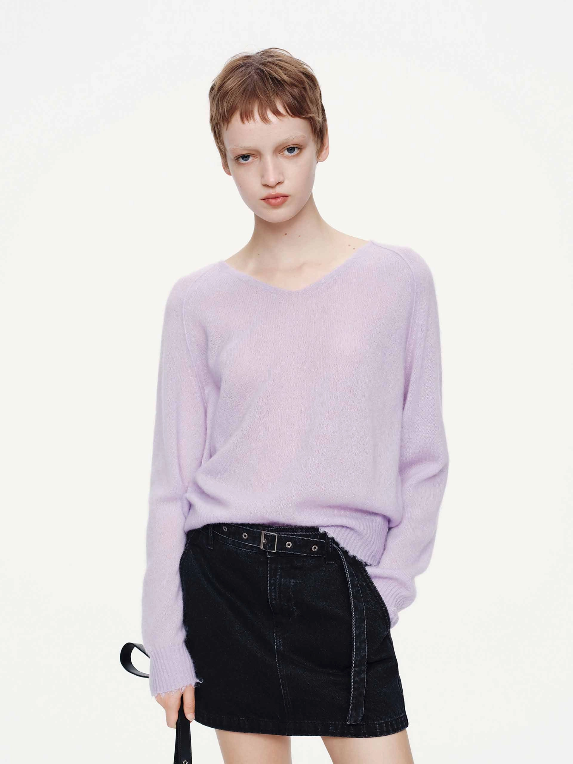 Raw Hem V-neck Sweater Wear Resistant Fabric UV Protection Enhanced