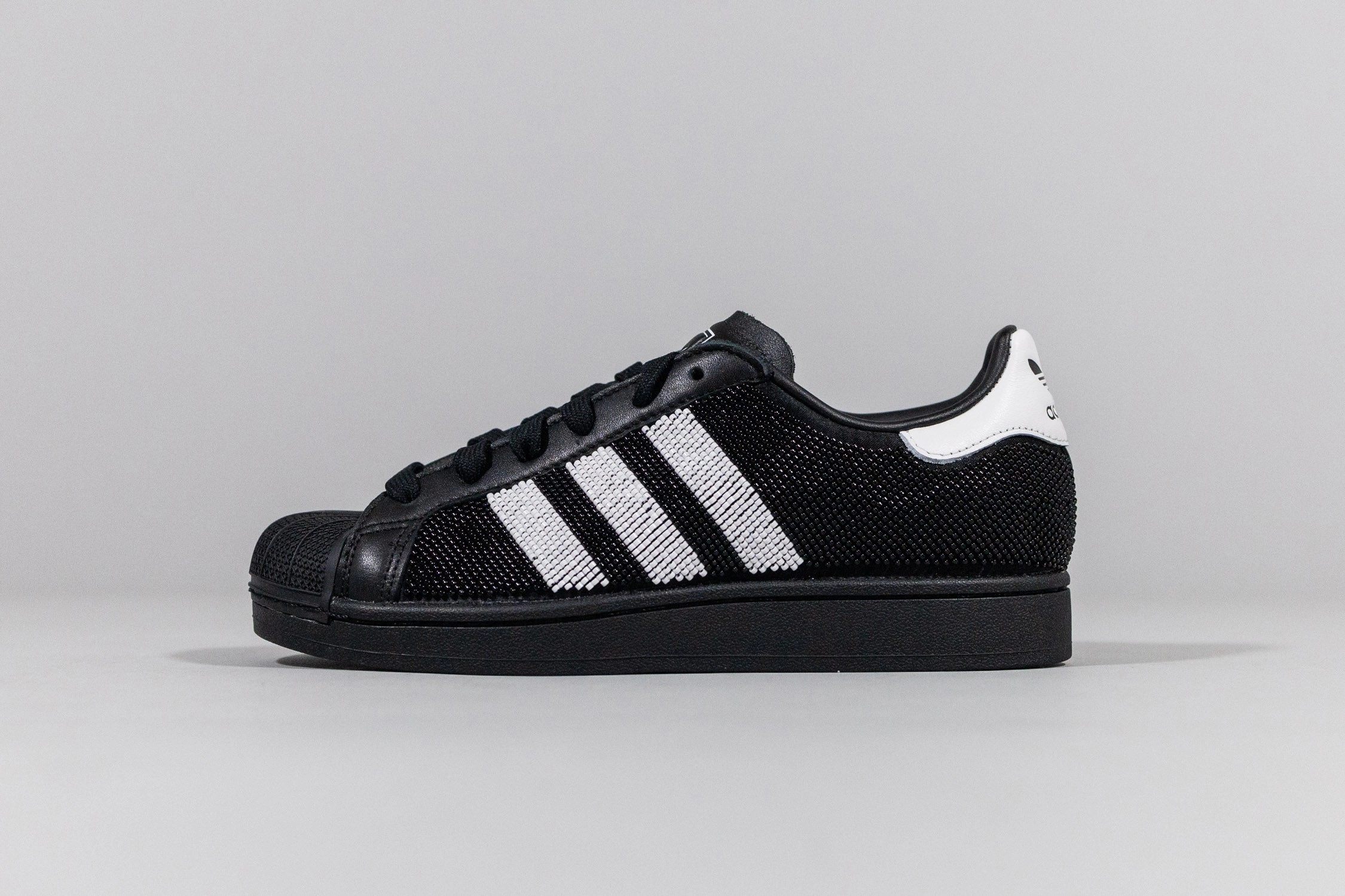 Unbeatable performance Women's adidas Superstar II Beaded 'Black'