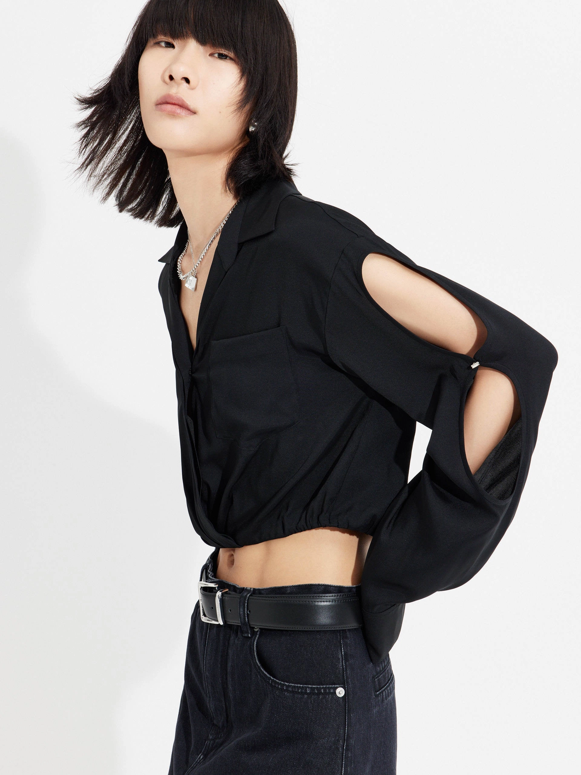 Cutout Sleeve Cropped Top Tear Resistant Flexible Material