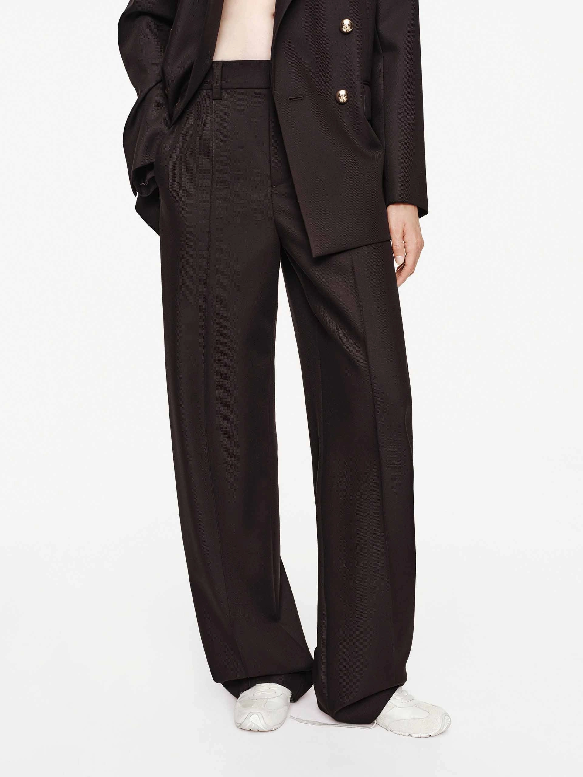 ReinforcedPockets Timeless Look Relaxed Barrel Leg Trousers