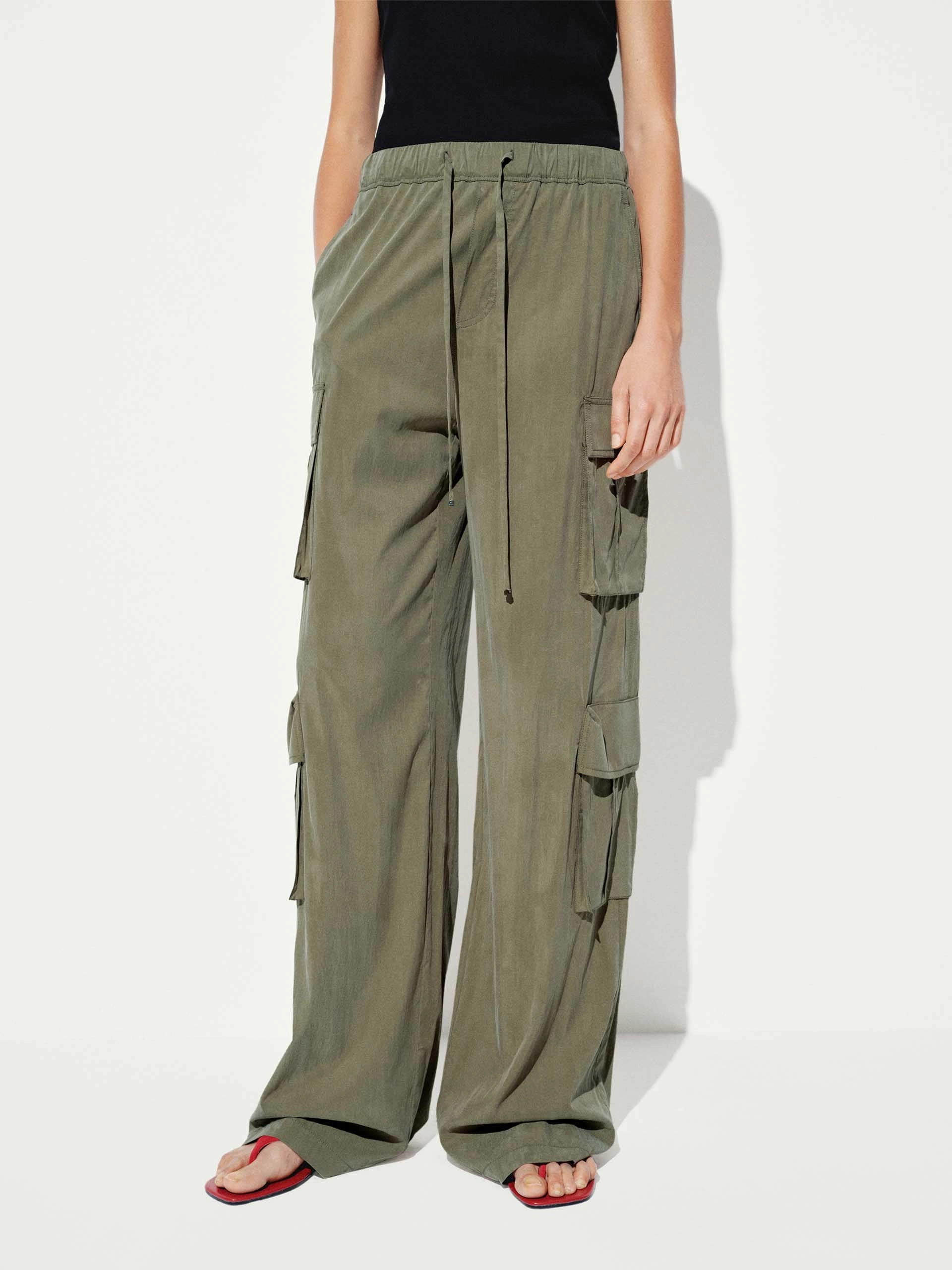 Anti Odor Treatment Relaxed Cargo Straight Pants