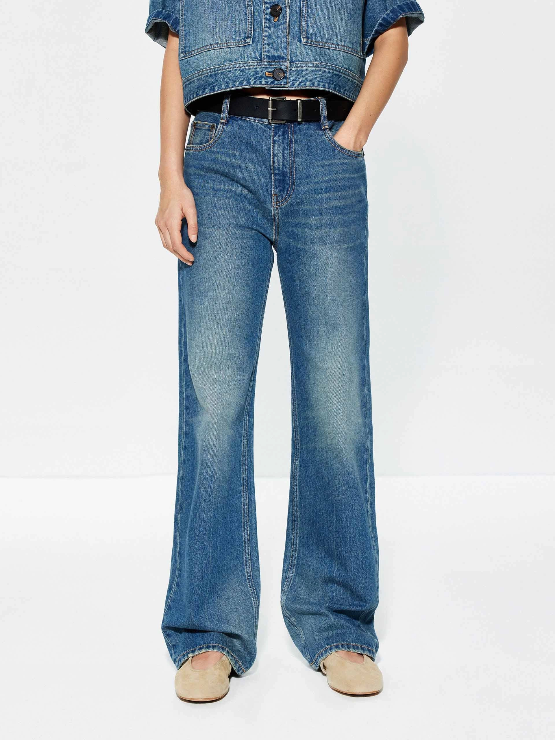 Comfy Touch Relaxed Straight Leg Jeans