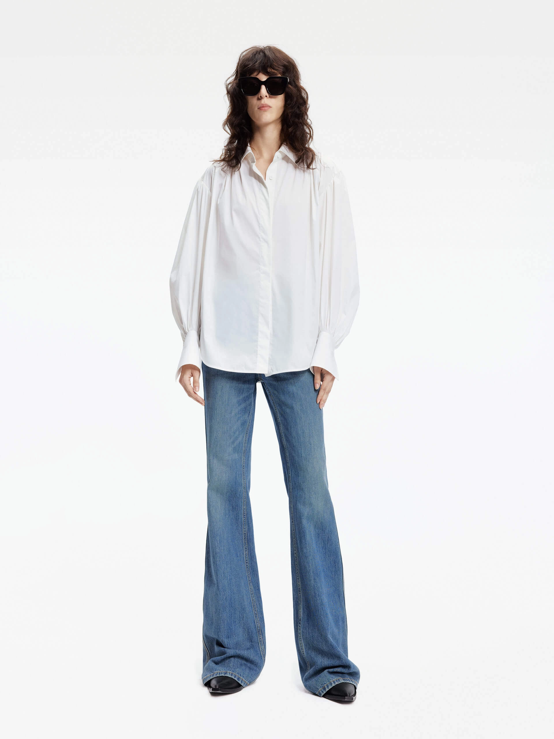Trend Setter Road Trip Casual Low Rise Flared Jeans