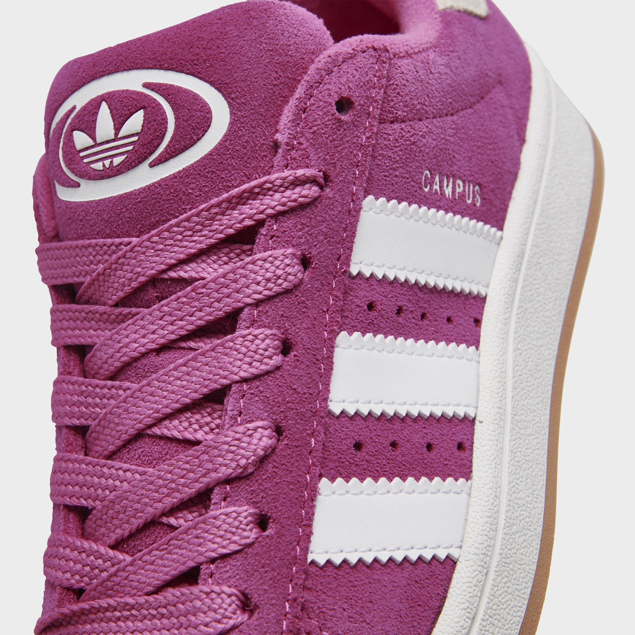 Enhanced silhouette adidas Juniors' Campus 00s Pink / White - Gum