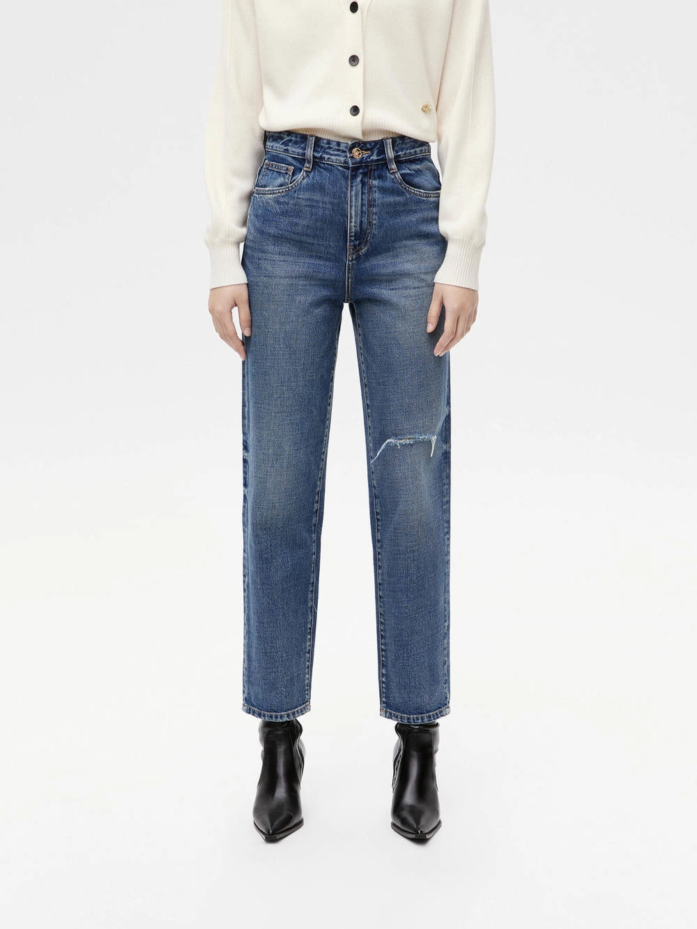 Ripped Detail Tapered Jeans No Fuss Style Festival Outfit Urban Explorer