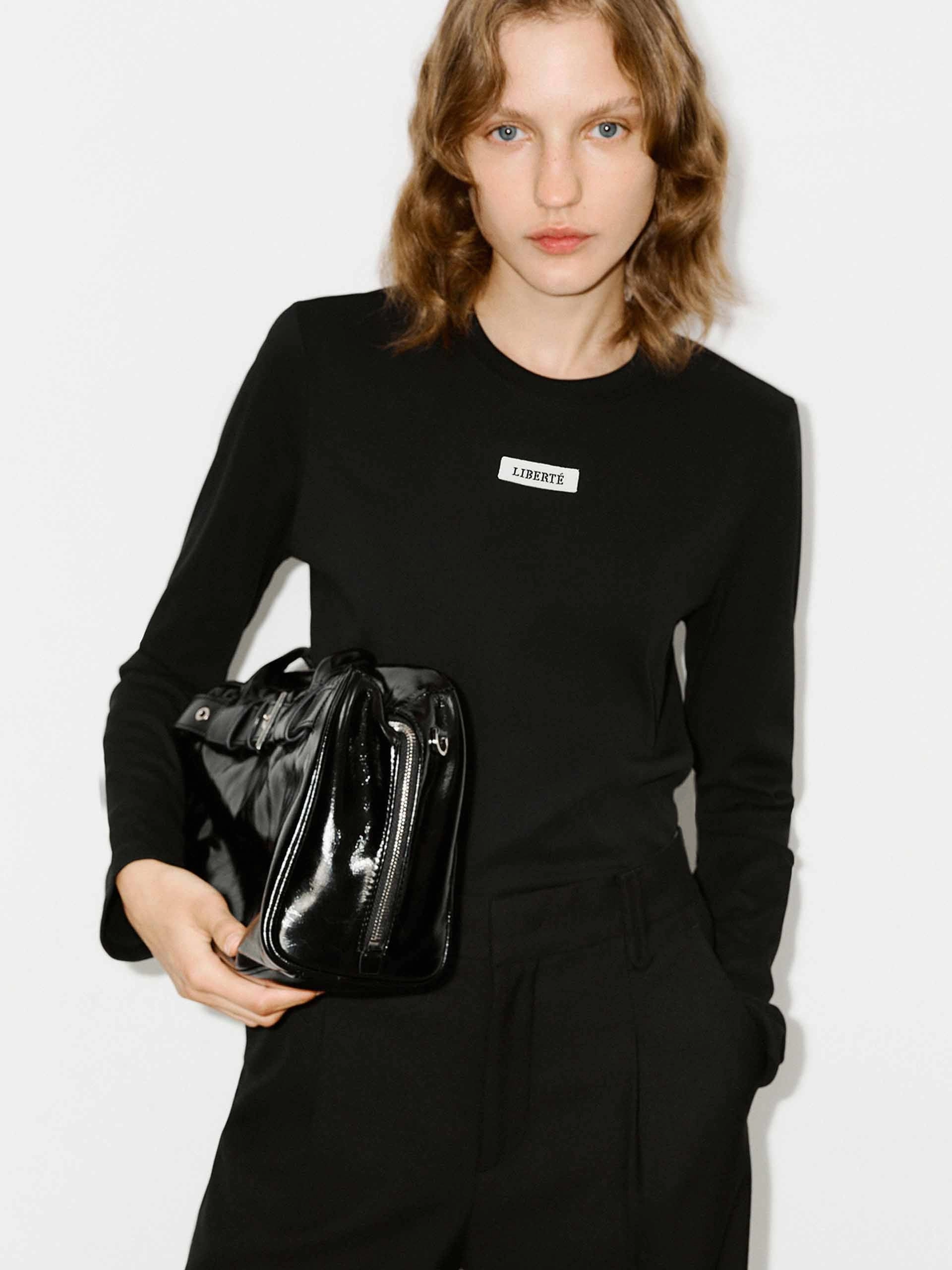Round Neck Letter T-shirt Cozy and Light
