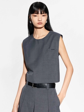 Thermal Regulating Fabric Round Neck Sleeveless Blouse