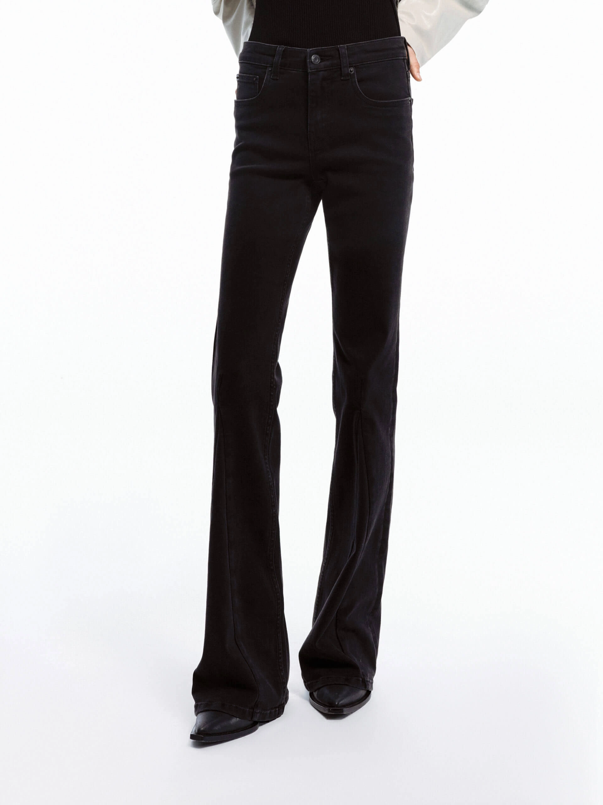 Unisex Fit Trend Setter Smart Casual Classic Wear Seams Detail Flared Jeans