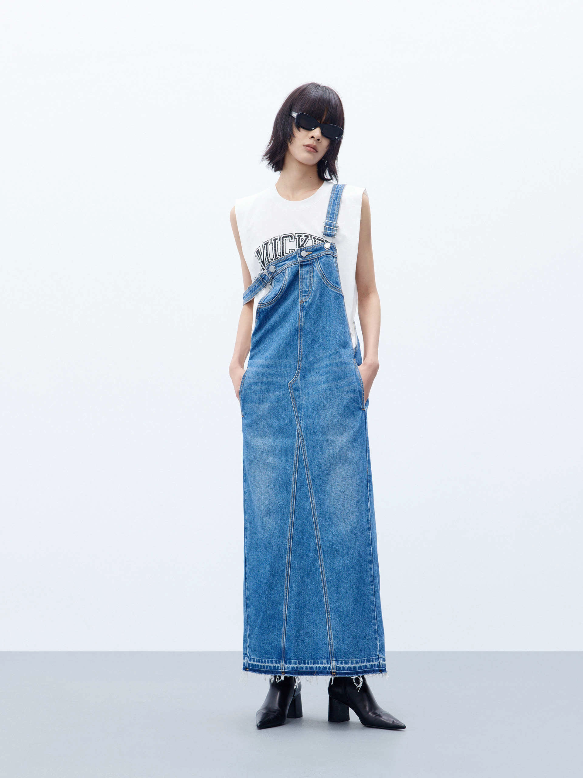 soft look Back Slit Denim Dress