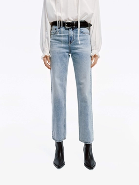 No Gap Waistband Modern Weekend Style Light Blue Ankle Jeans
