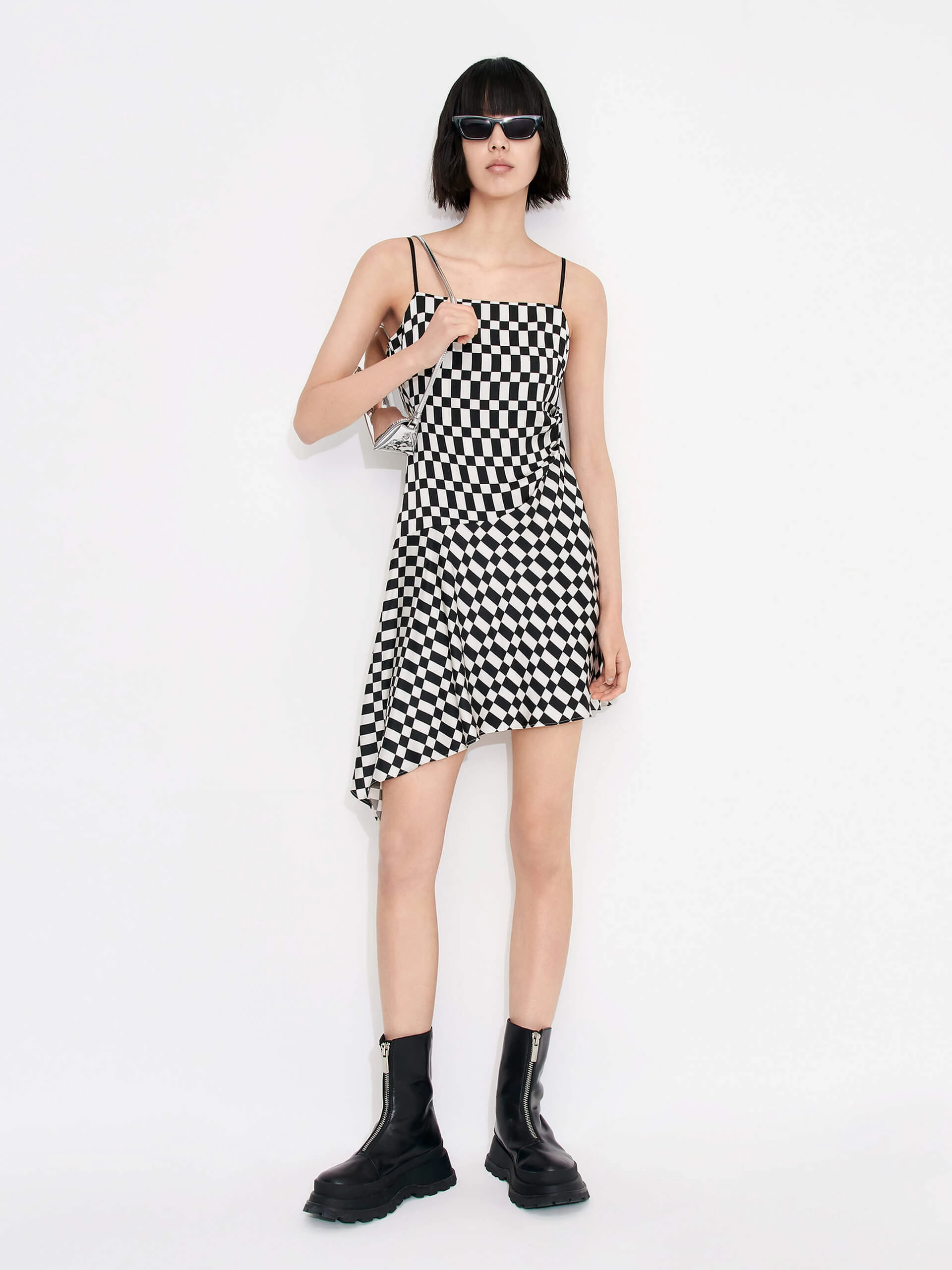 Side Pleated Checked Dress Light Elegance Shiny surface