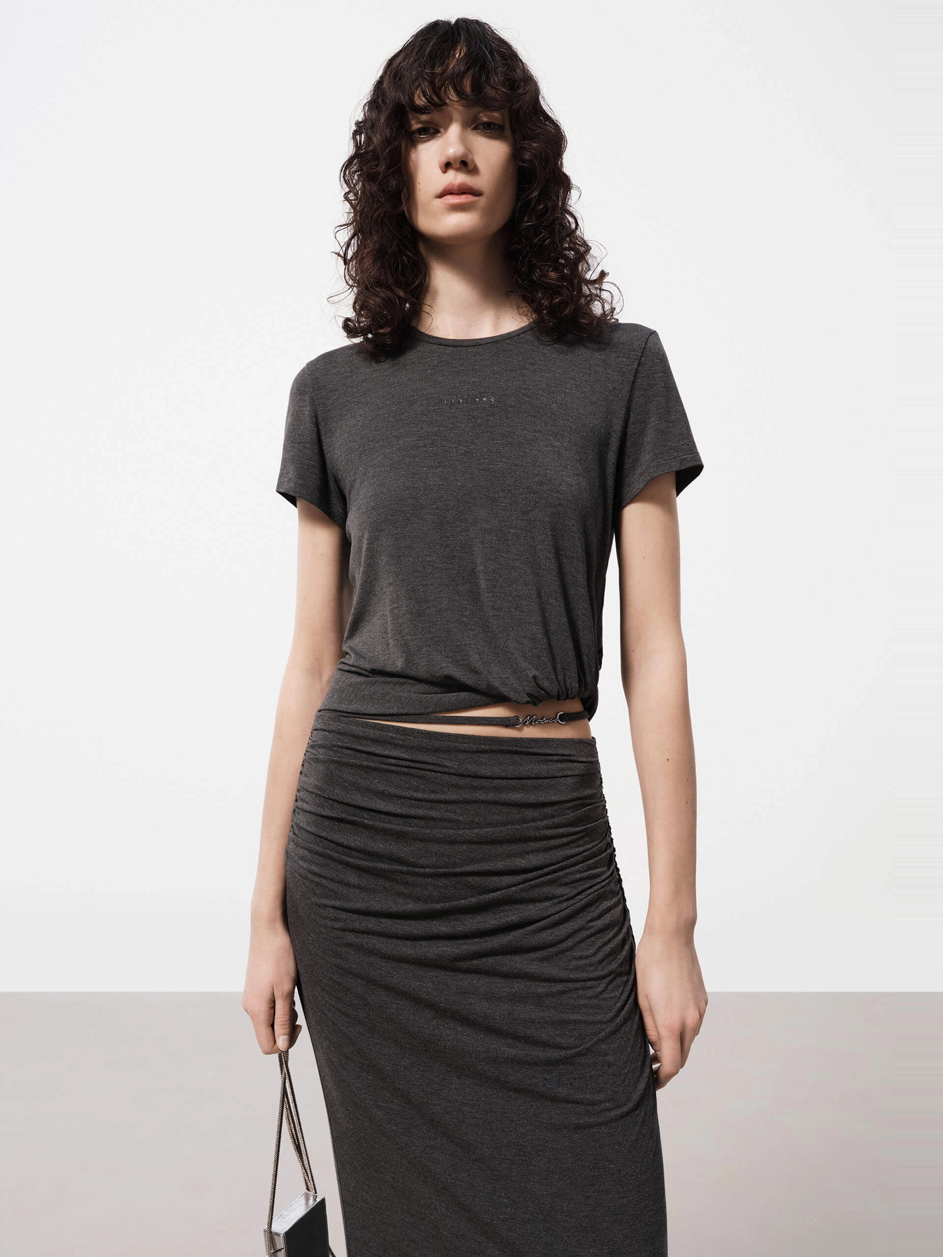 Recommended Modern Style Side Pleated Twist T-shirt