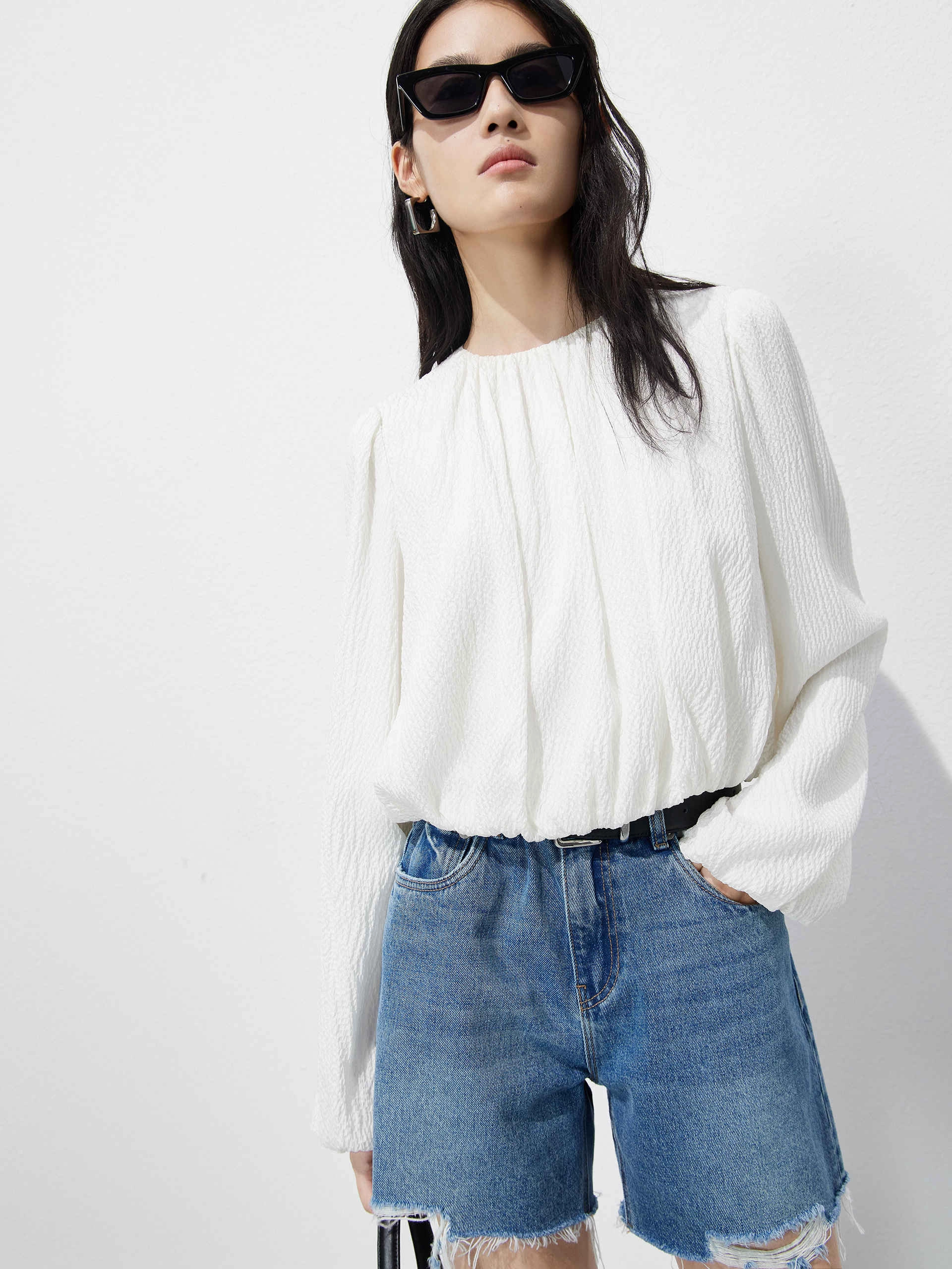 RollUpCuff Snag Resistant Surface Silk Texture Crop Top