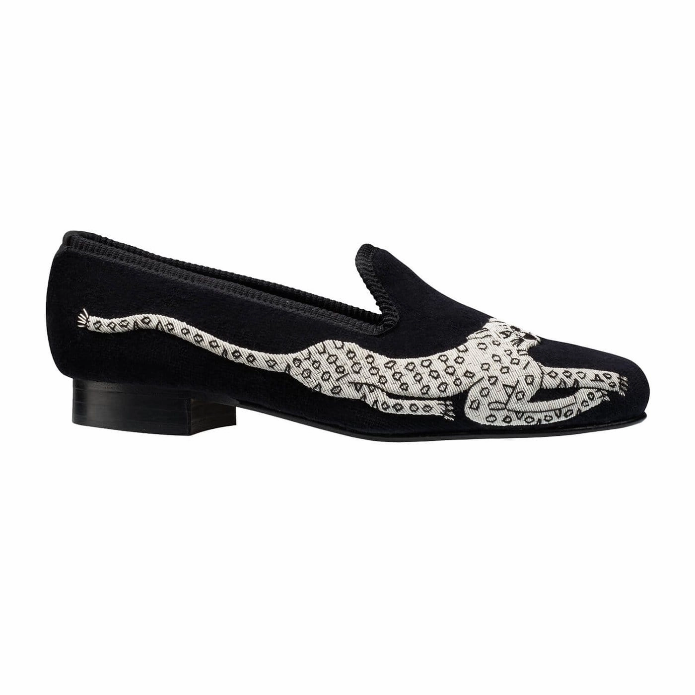 Comfort For Outdoors Silver Leopard Black Velvet