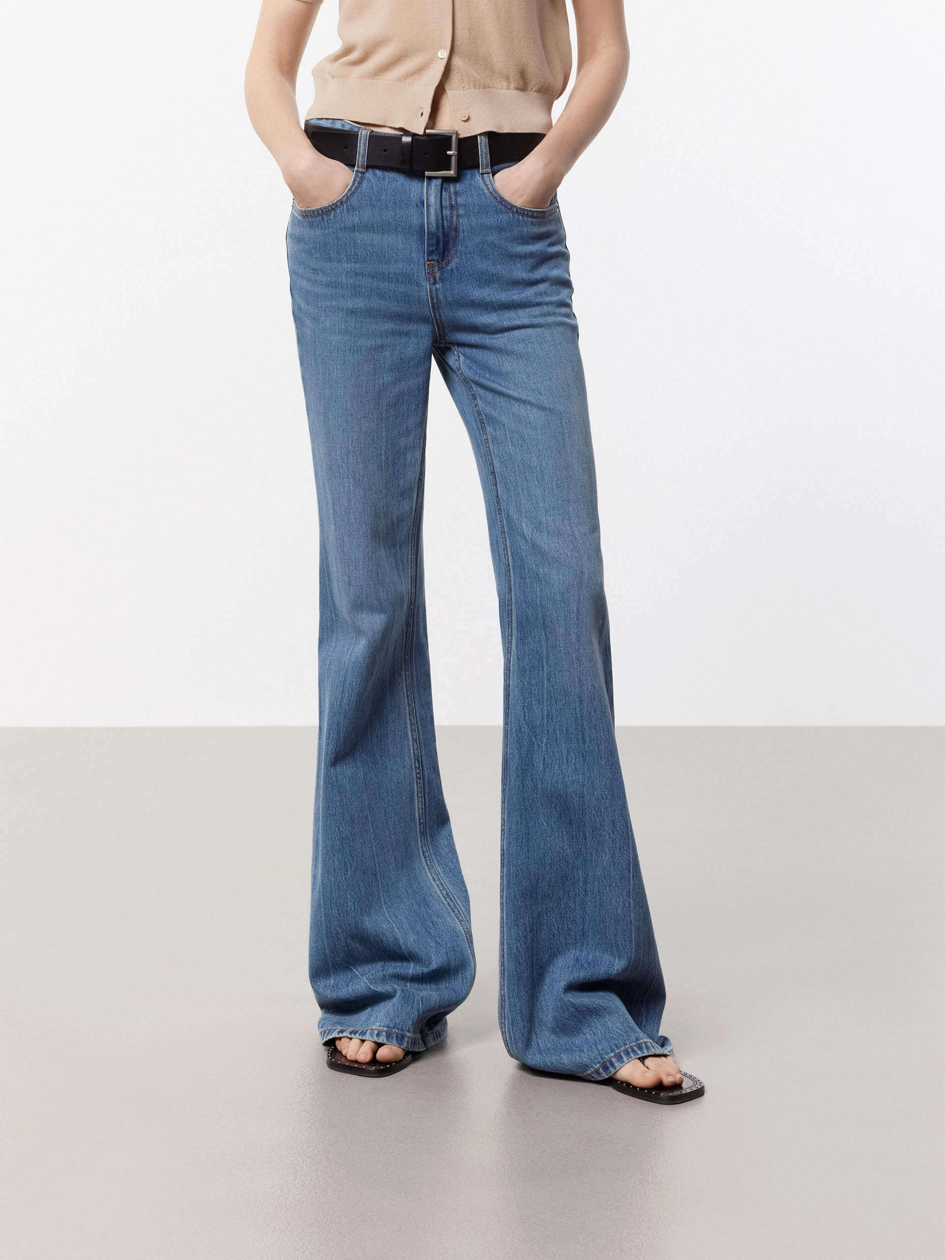 Easy Outfit High Durability Cotton Flared Leg Jeans