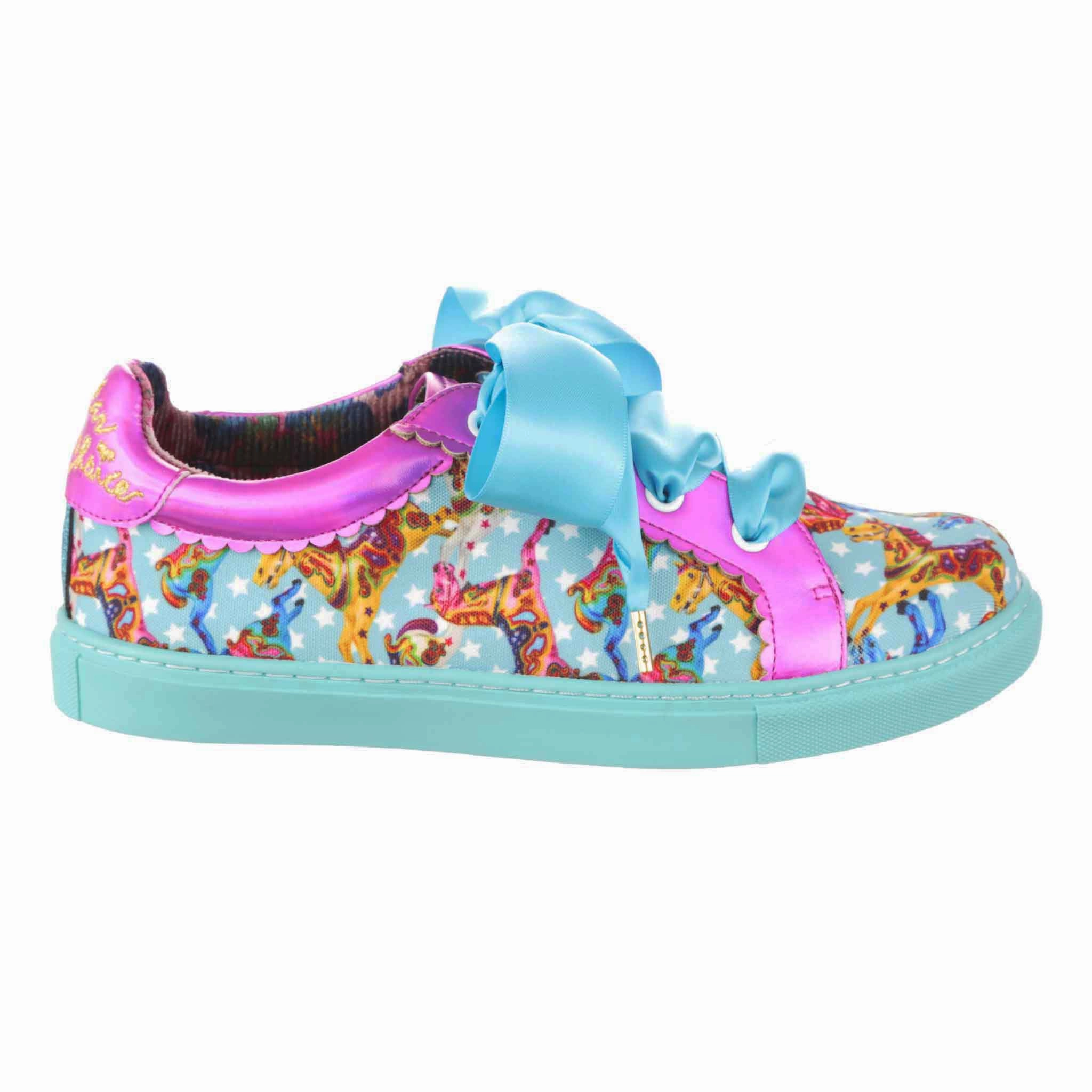 lace up closure Wasabi Wanderer