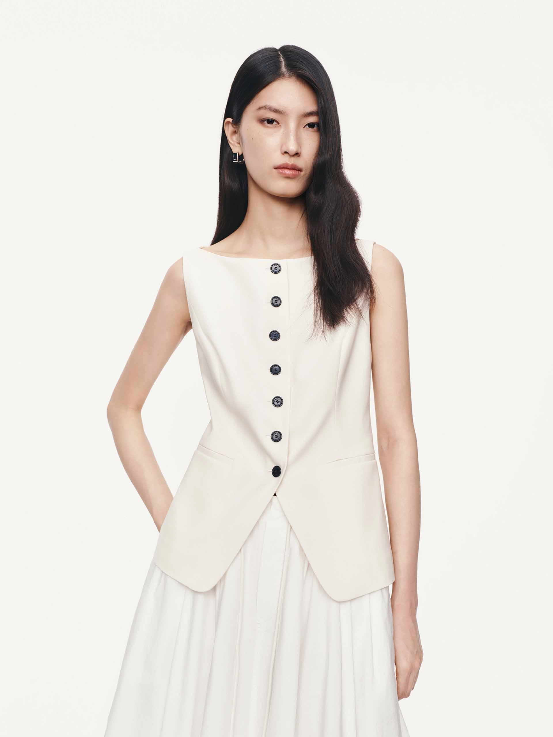 Sleeveless Boat Neck Top Multi Panel Cut