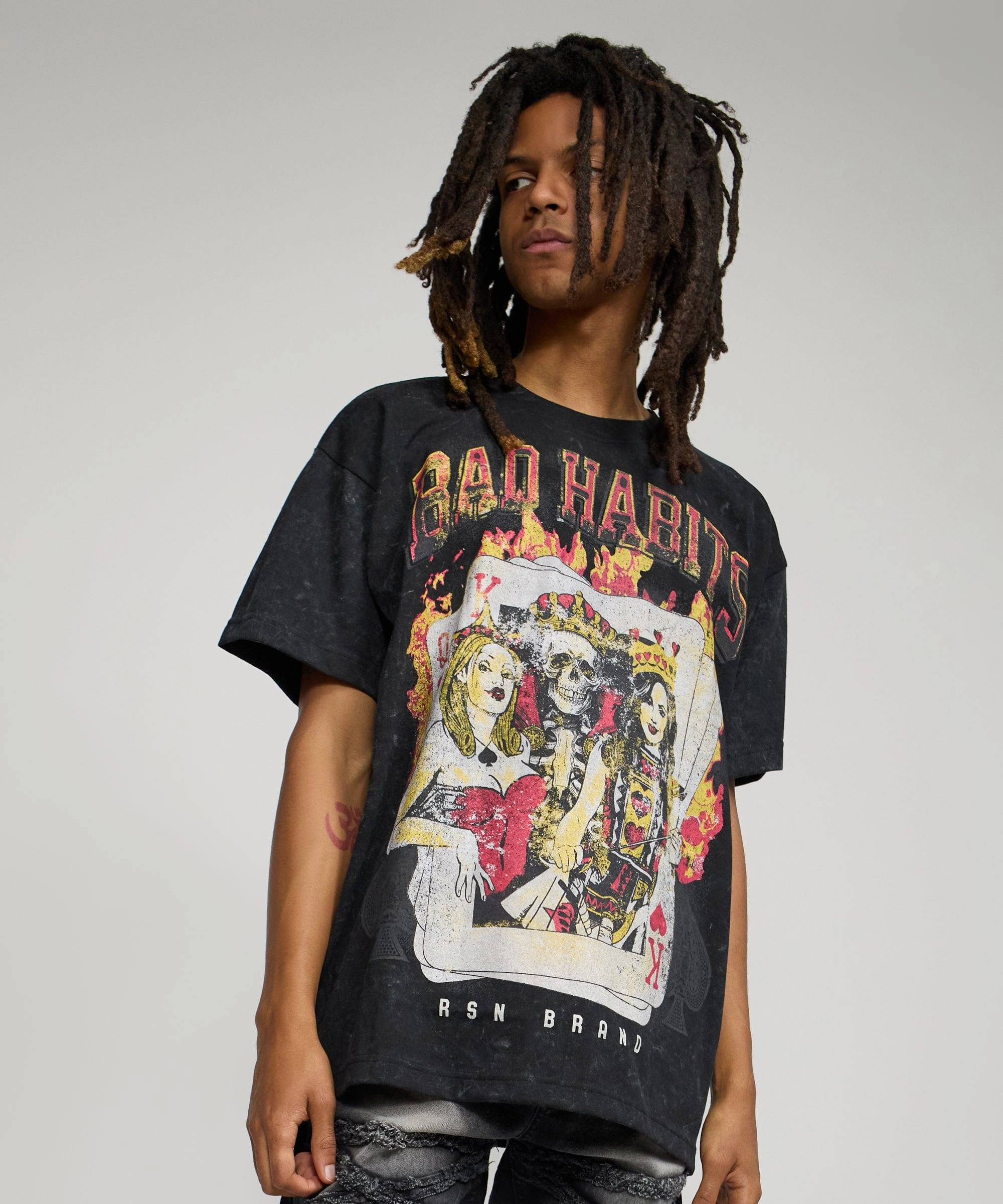 Bad Habits Washed Short Sleeve Tee - Black Convertible Sleeve Adaptation Reinforced Hem Stitching