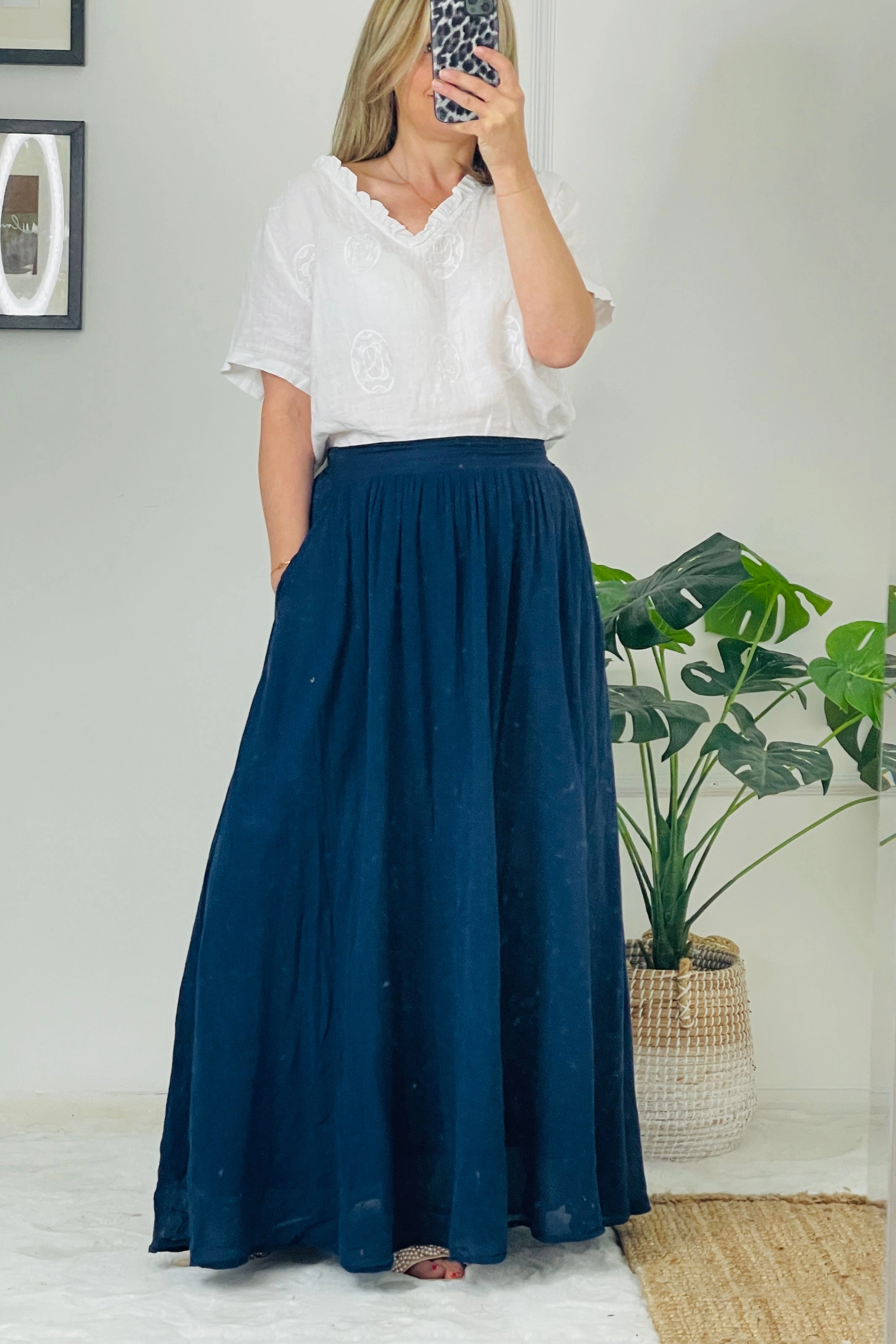 Mila Cotton Maxi Skirt Monochrome Outfit Comfortable Motion