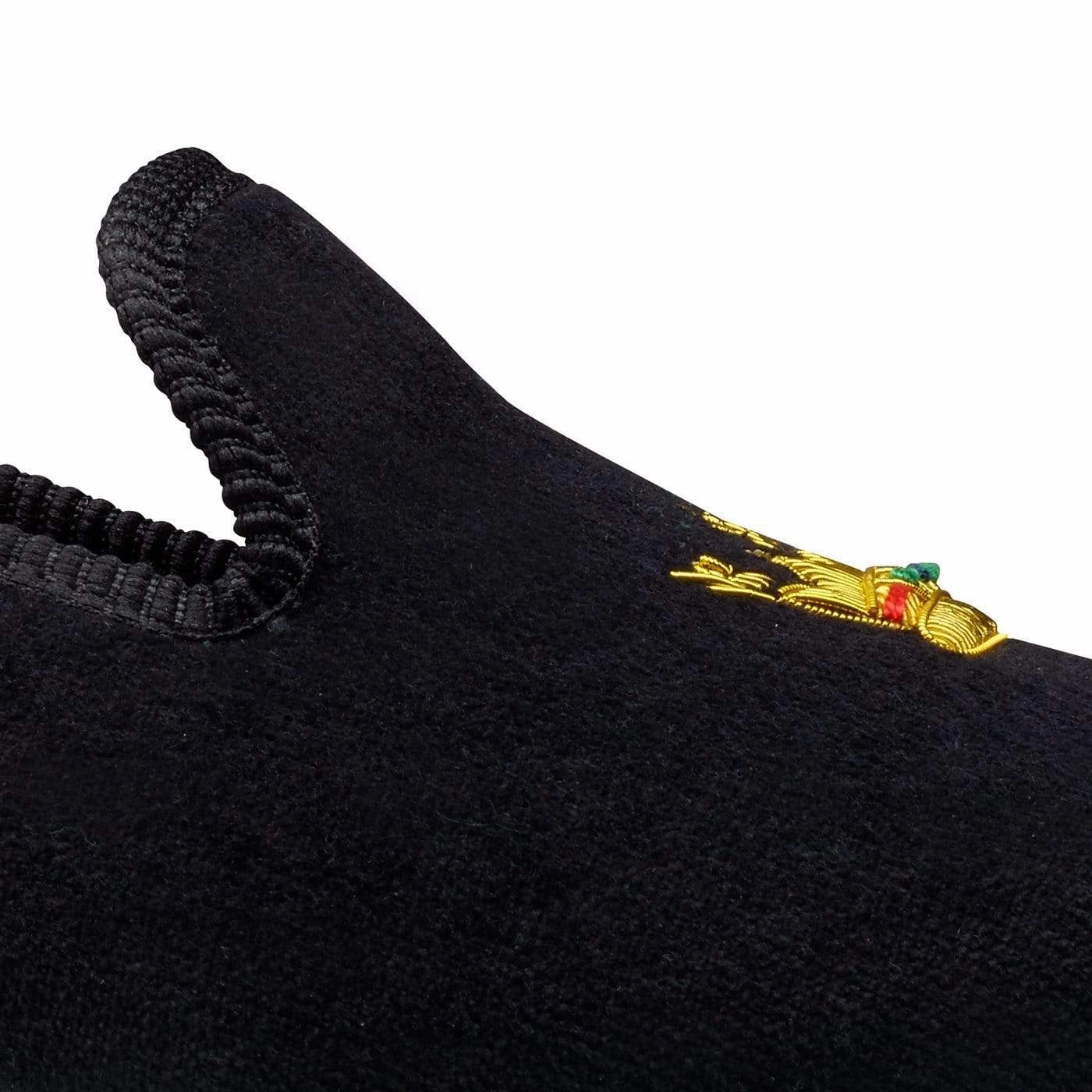 Anti Skid Feature Coronet Black Velvet
