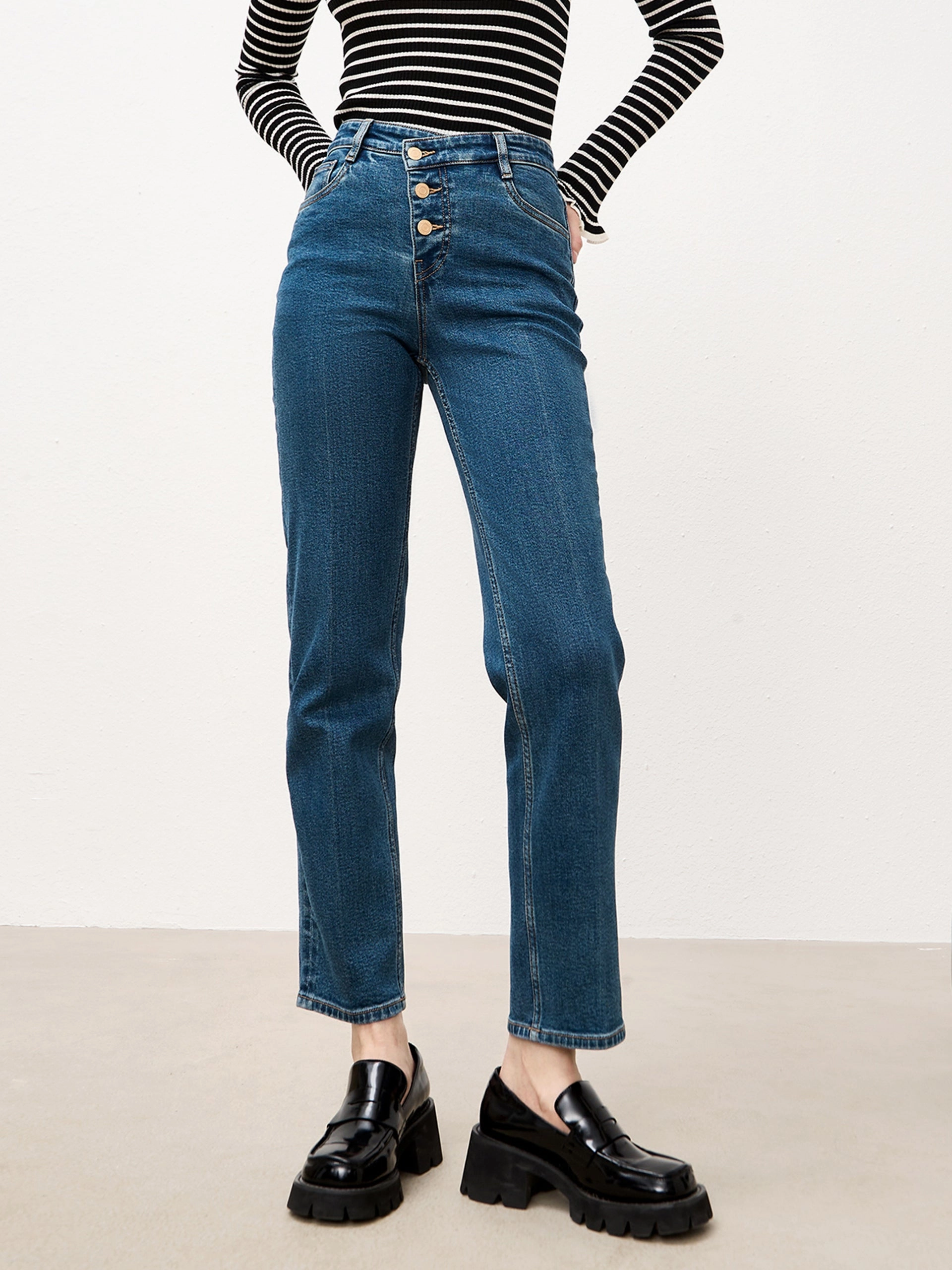 Athlete Fit Holiday Vibes Youth Outfit Straight High Waist Jeans