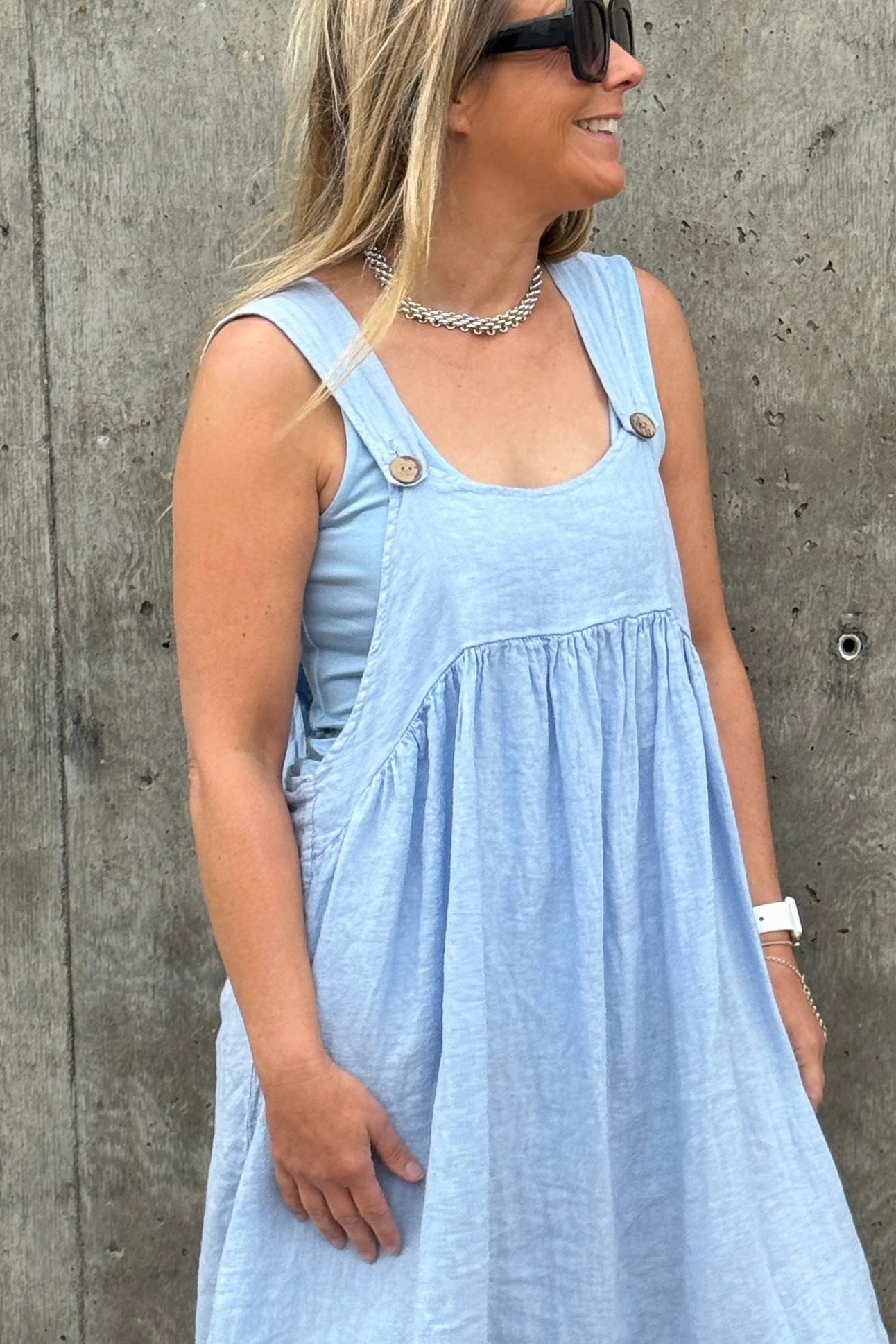Sophia Linen Dress Collar Accent Chill Moment