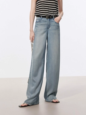 Soft Straight Leg Jeans Spring Attire