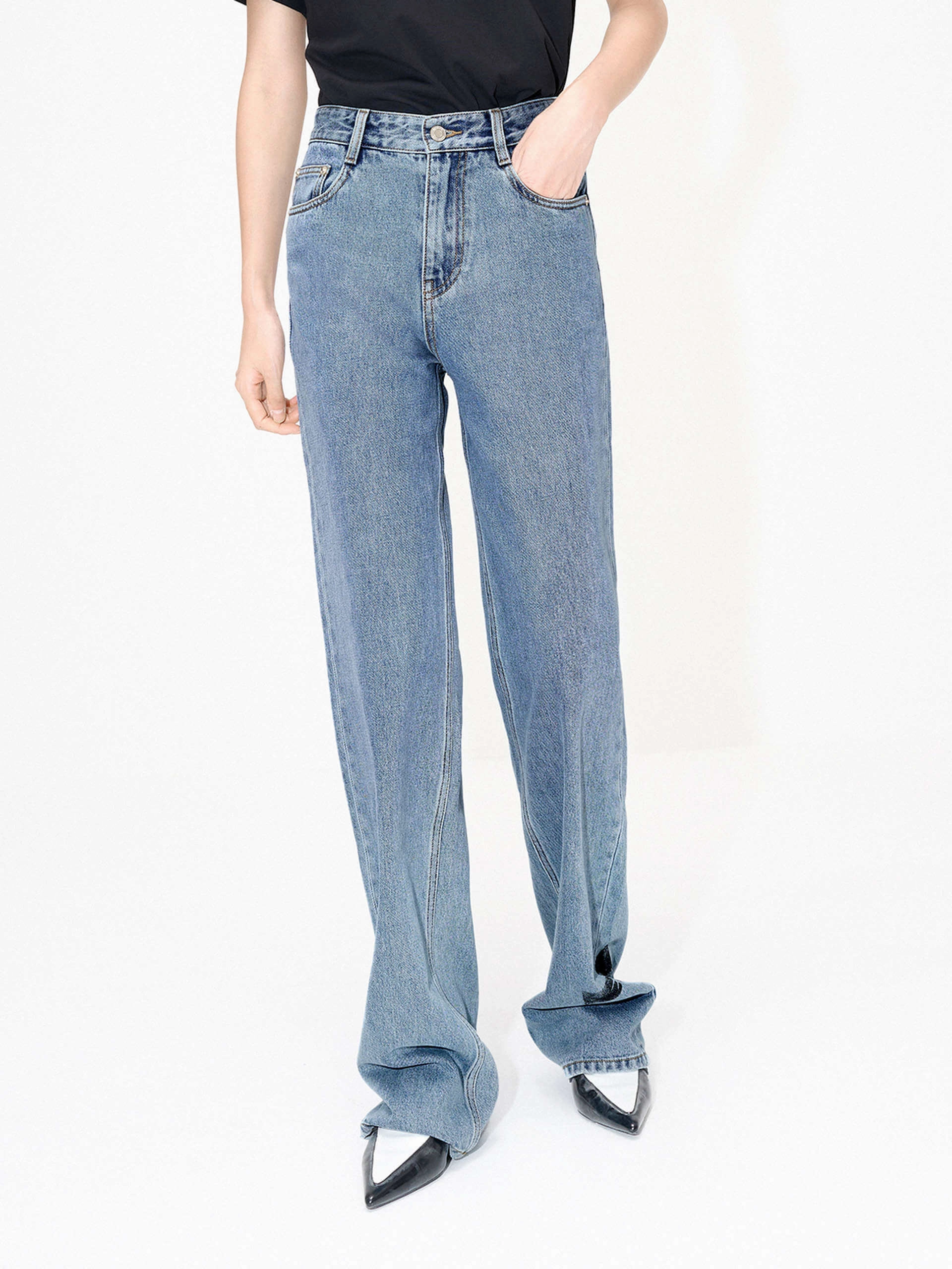 Urban Explorer Evening Stroll Casual Friday Fashion Lover Classic Wear Modern Minimalist Straight Bowknot Details Jeans