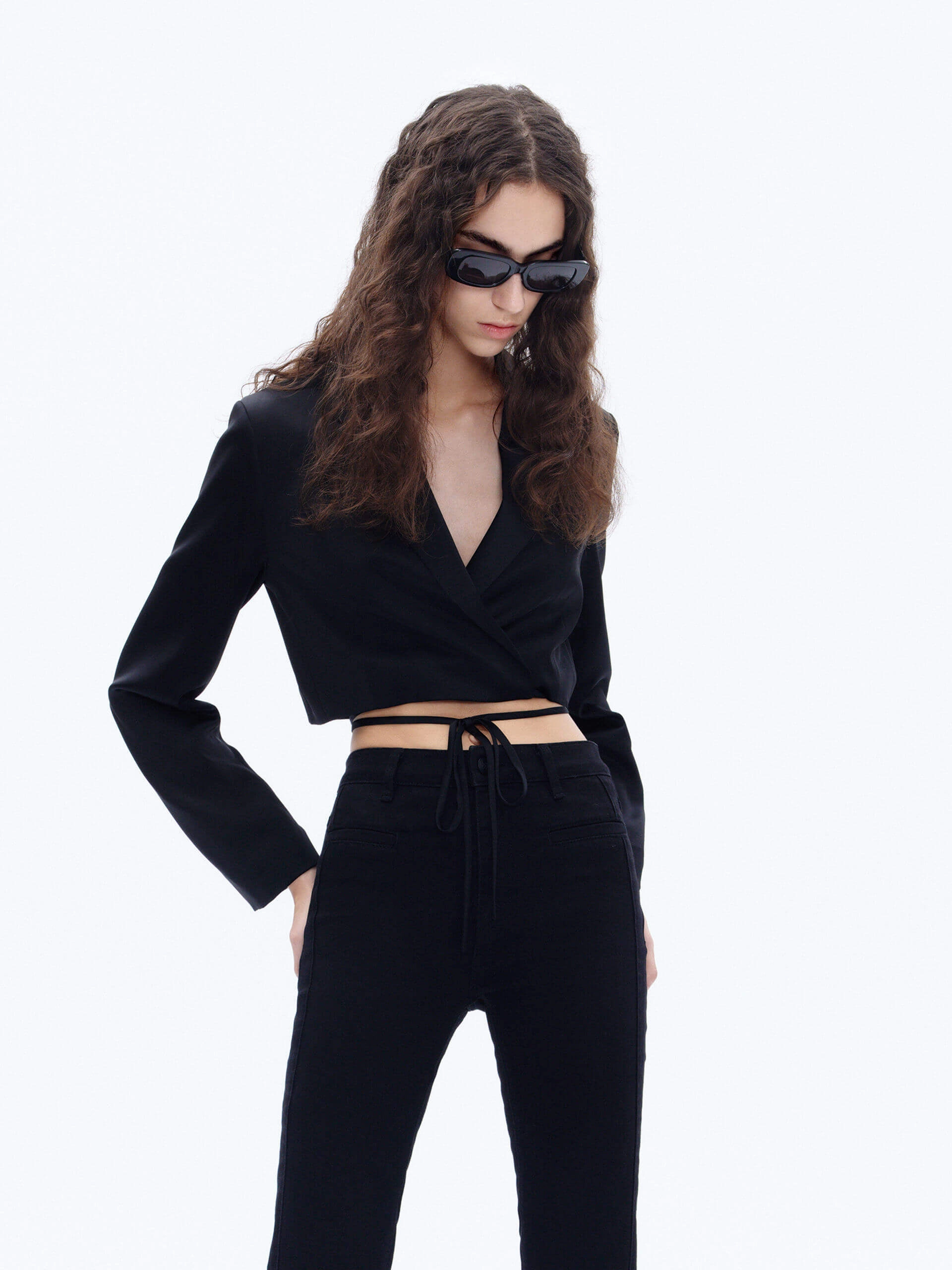 Sleek Casual TapedSeamConstruction Strap Details Satin Blazer