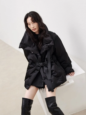 Lapel Collar Down Jacket with Adjustable Belts Flexible Hood Design