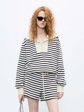 SeamlessDesign Breathable Material Striped Half Zip Sweatshirt