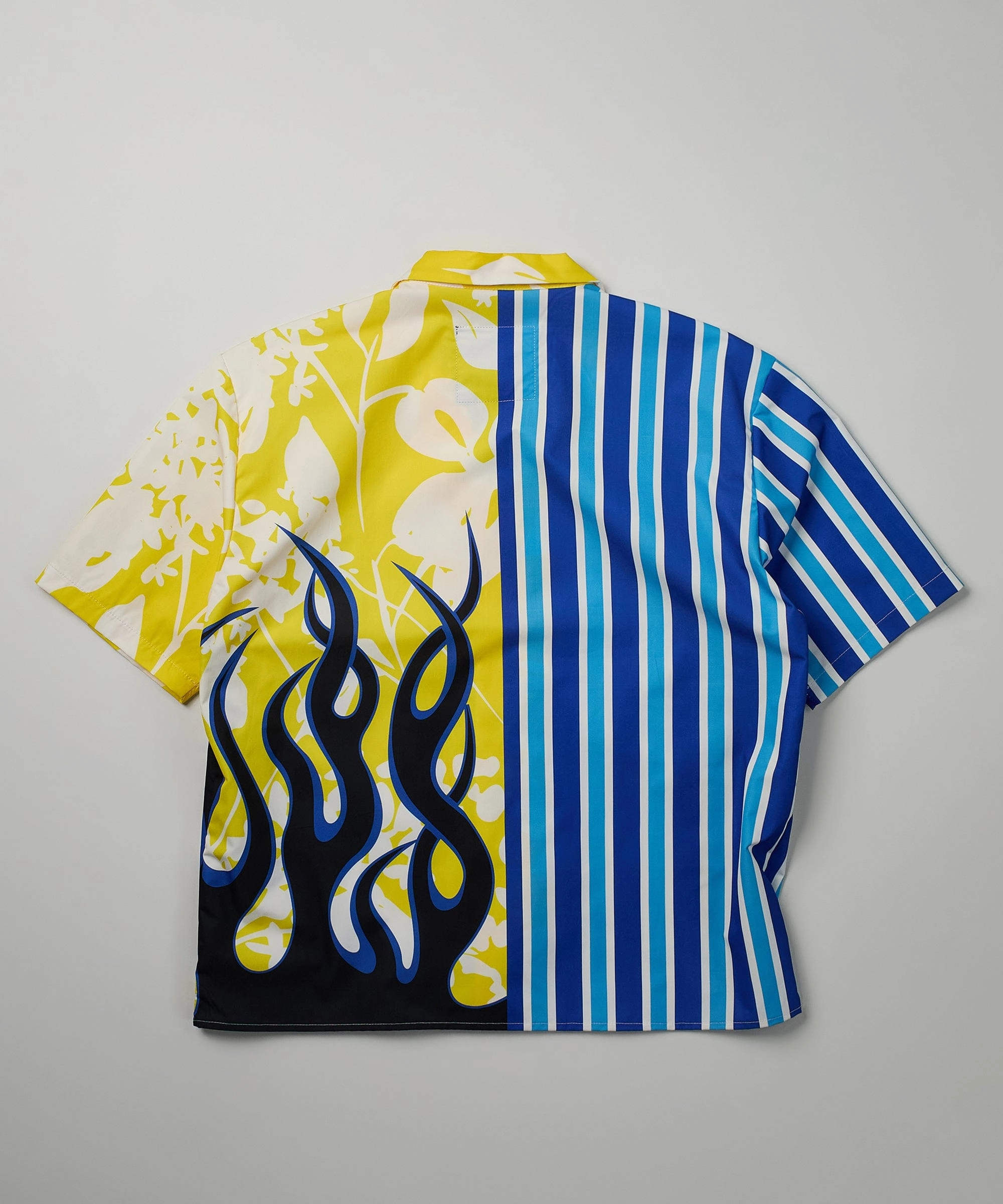 Stripes And Flames Split Short Sleeve Shirt AbrasionResistant Edging
