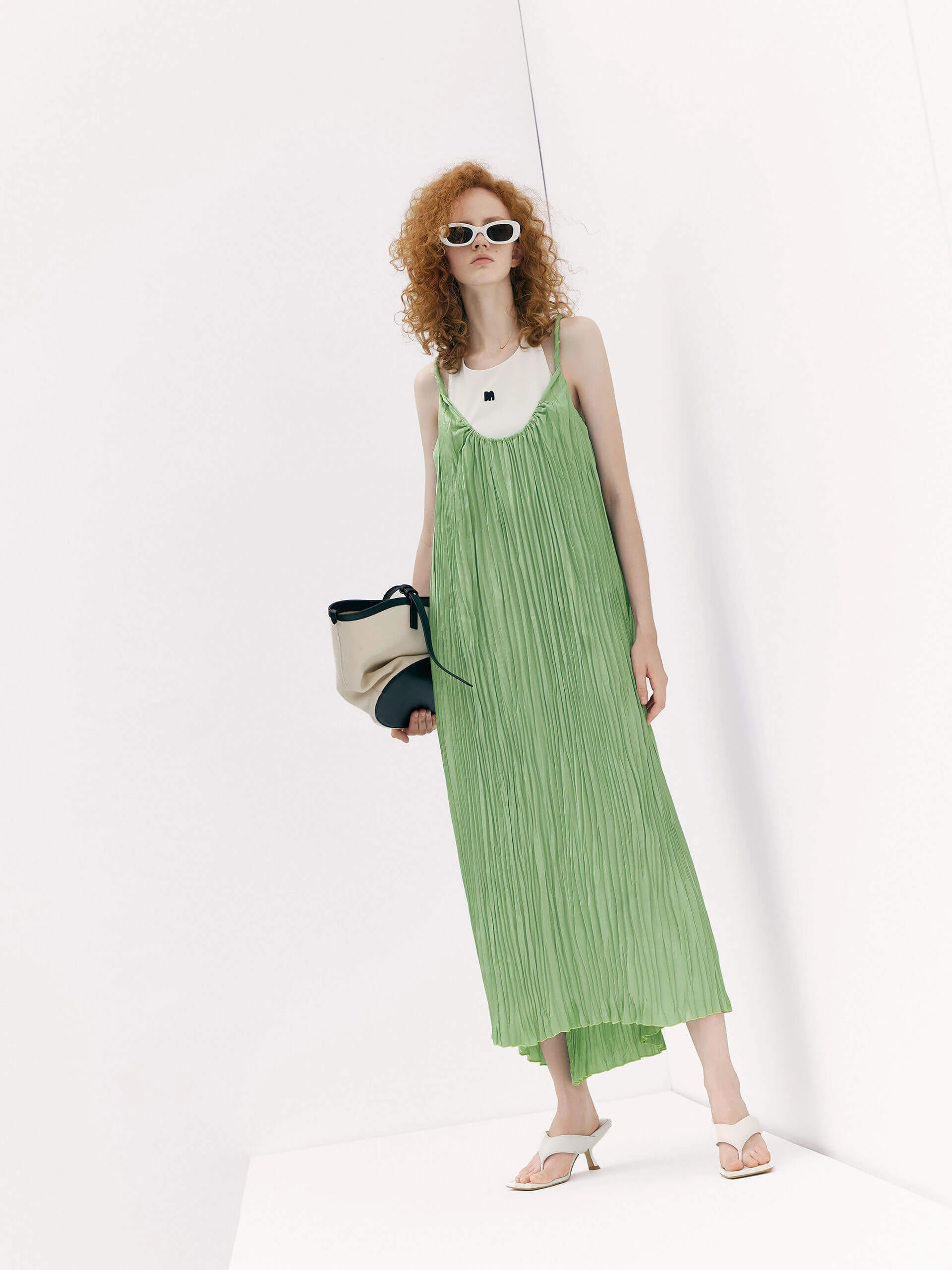 Cloud Light Versatile and Comfortable Structured Twist Cami Dress Set
