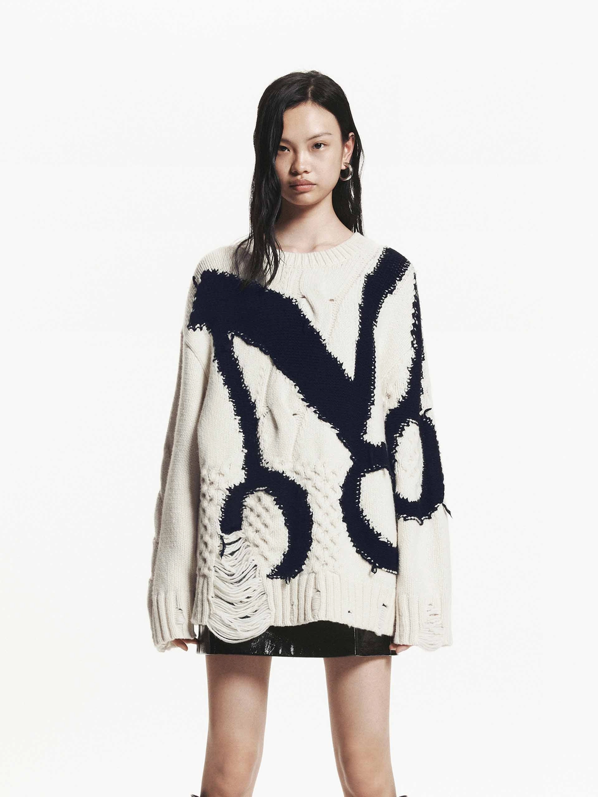 Virgin Wool Distressed Sweater Moisture wicking