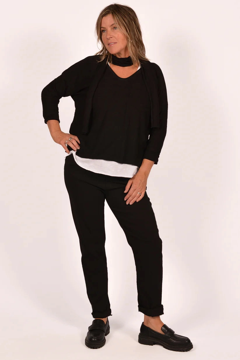 Diamond Patterned Sweater w/ Scarf EasyCareMaterial