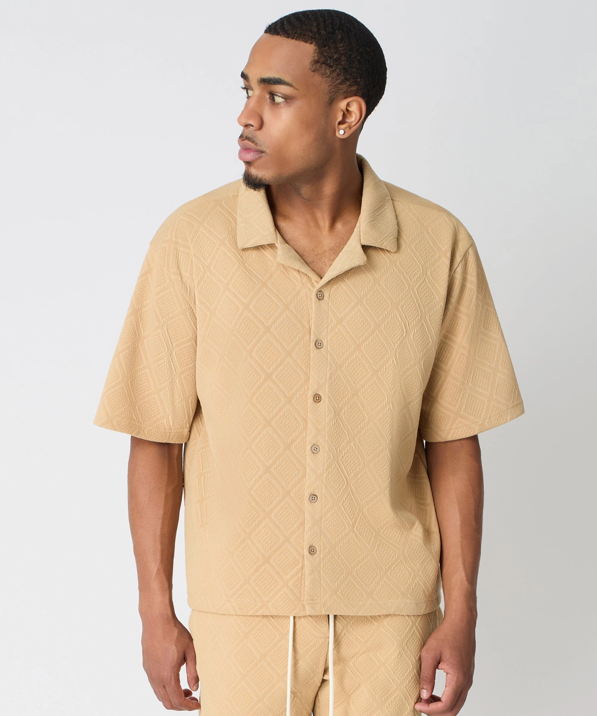 Non Slip Shoulder Seams CompactSize Textured Knit Short Sleeve Button Down Shirt - Taupe