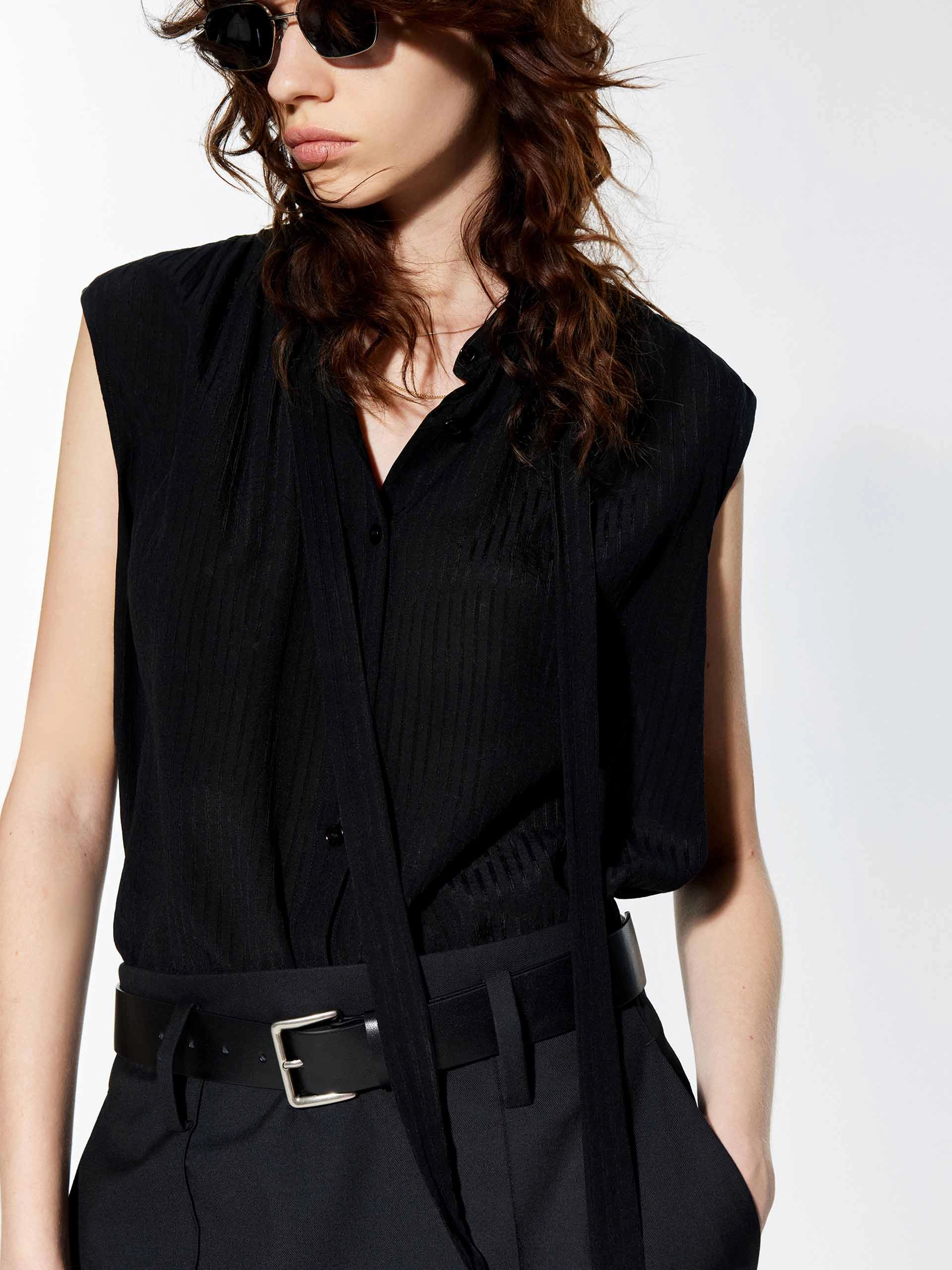 Cozy Sweater VNeckline Tie Detail Sleeveless Blouse