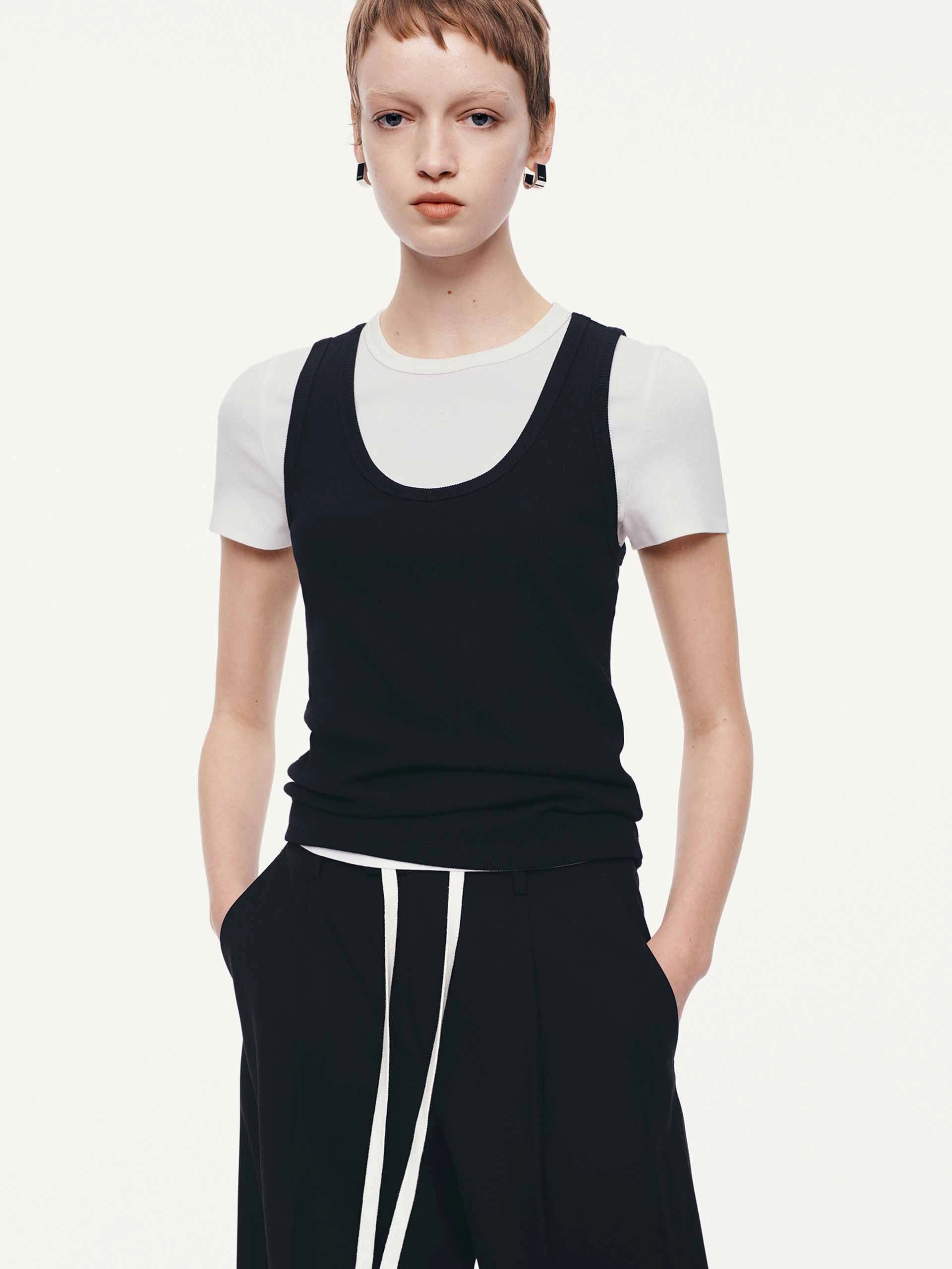 EcoFriendlyTexture U-neck Fitted Tank