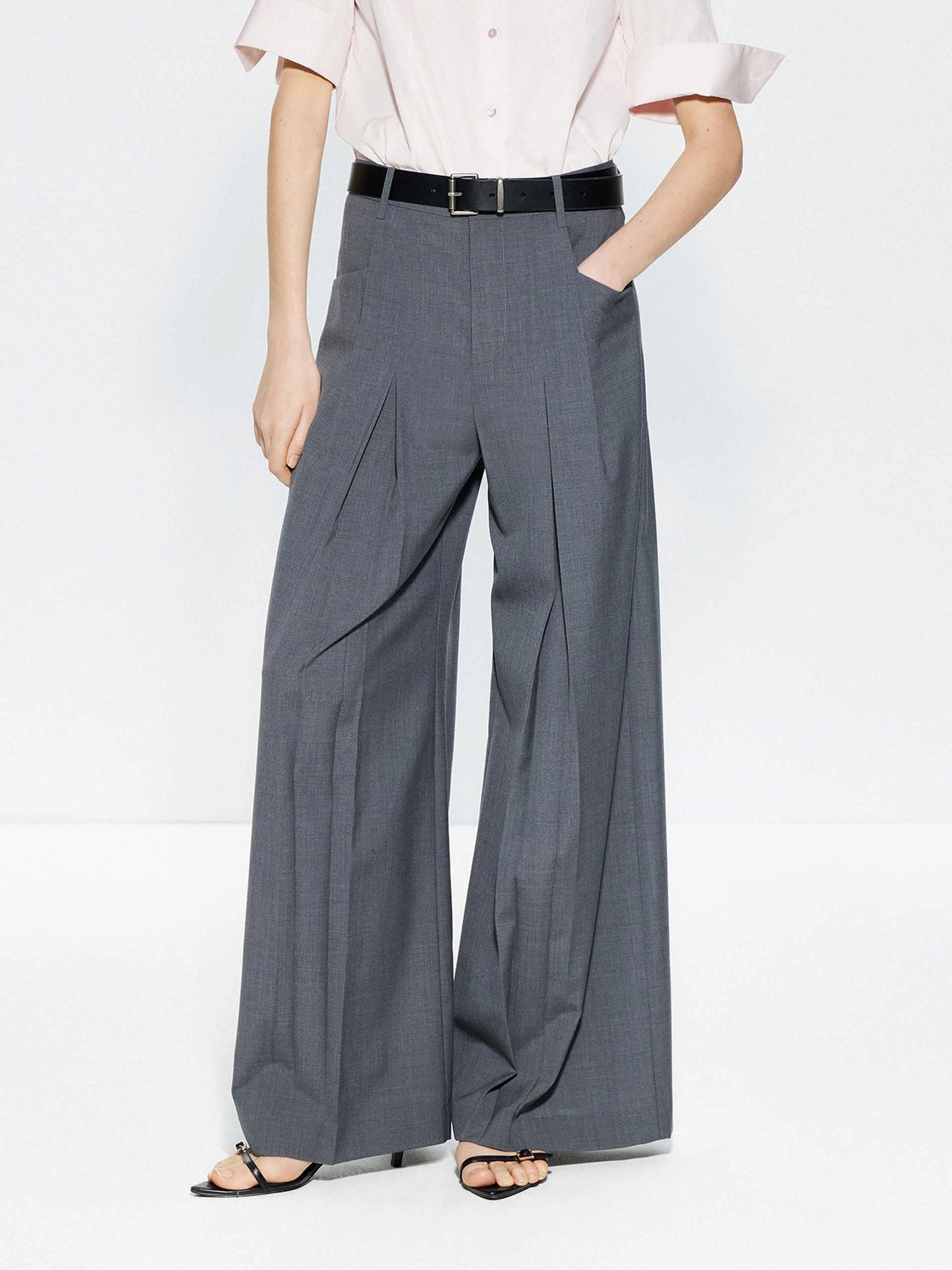 Pleated Detail Wide Leg Pants GussetedCrotch