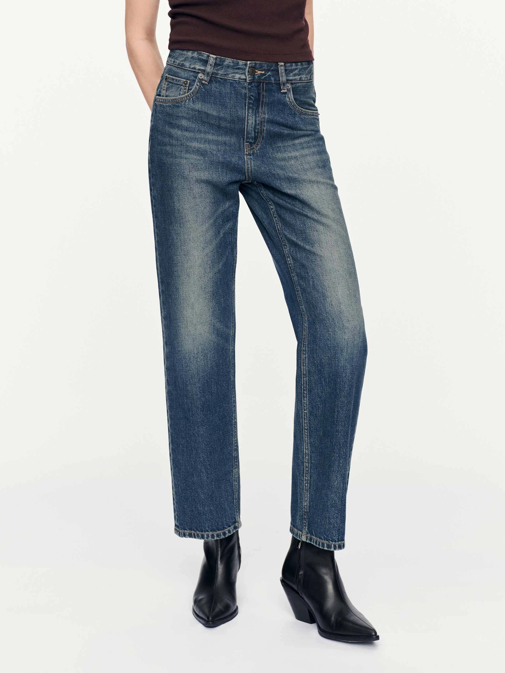 Fitted Design Smart Comfort Ankle Length Tapered Jeans