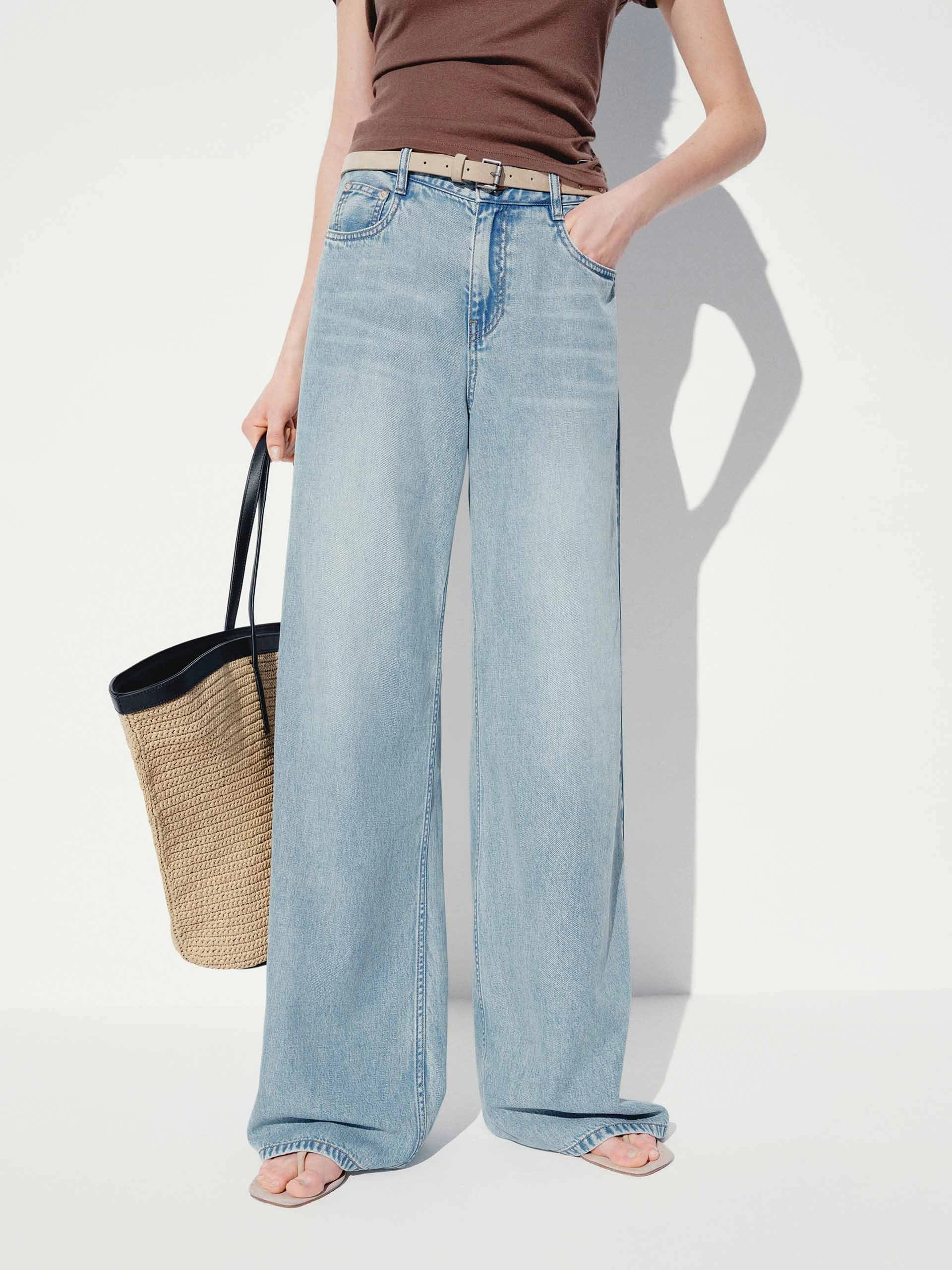 Light Blue Washed Jeans Relaxed Style Weekend Style High Quality Resilient material