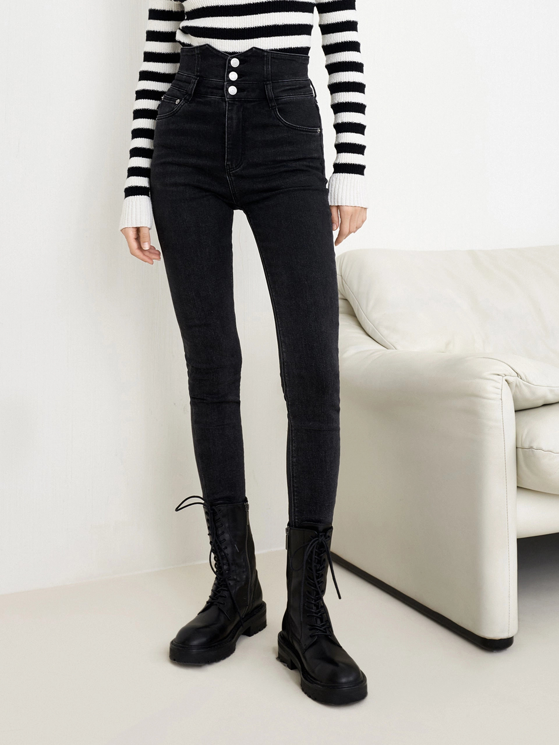 Curved Seam Construction Parent Style Trend Setter High Rise Slim Fit Jeans