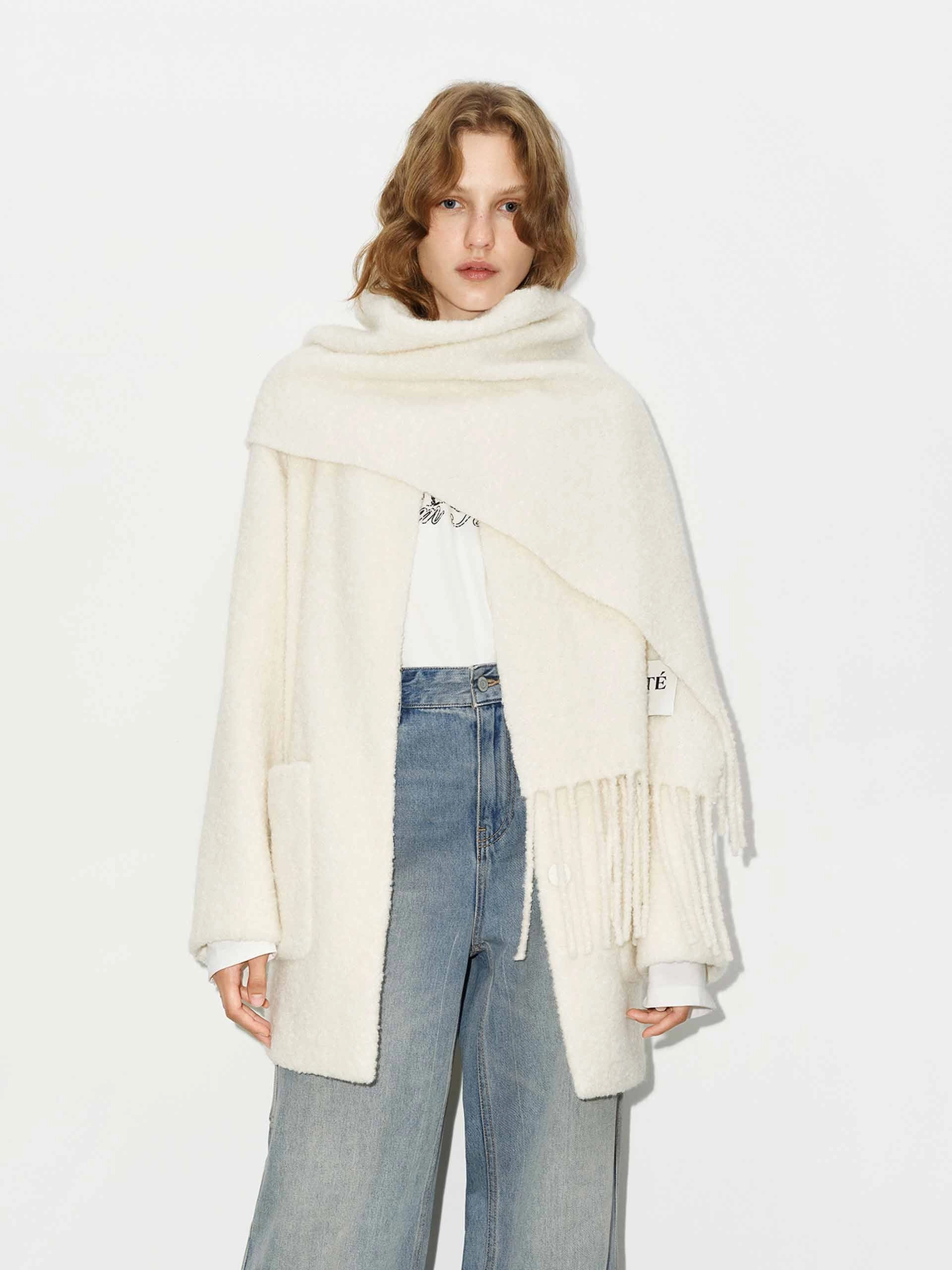 AntiSnag Lining Material Long Sleeves Button Closure Scarf Coat